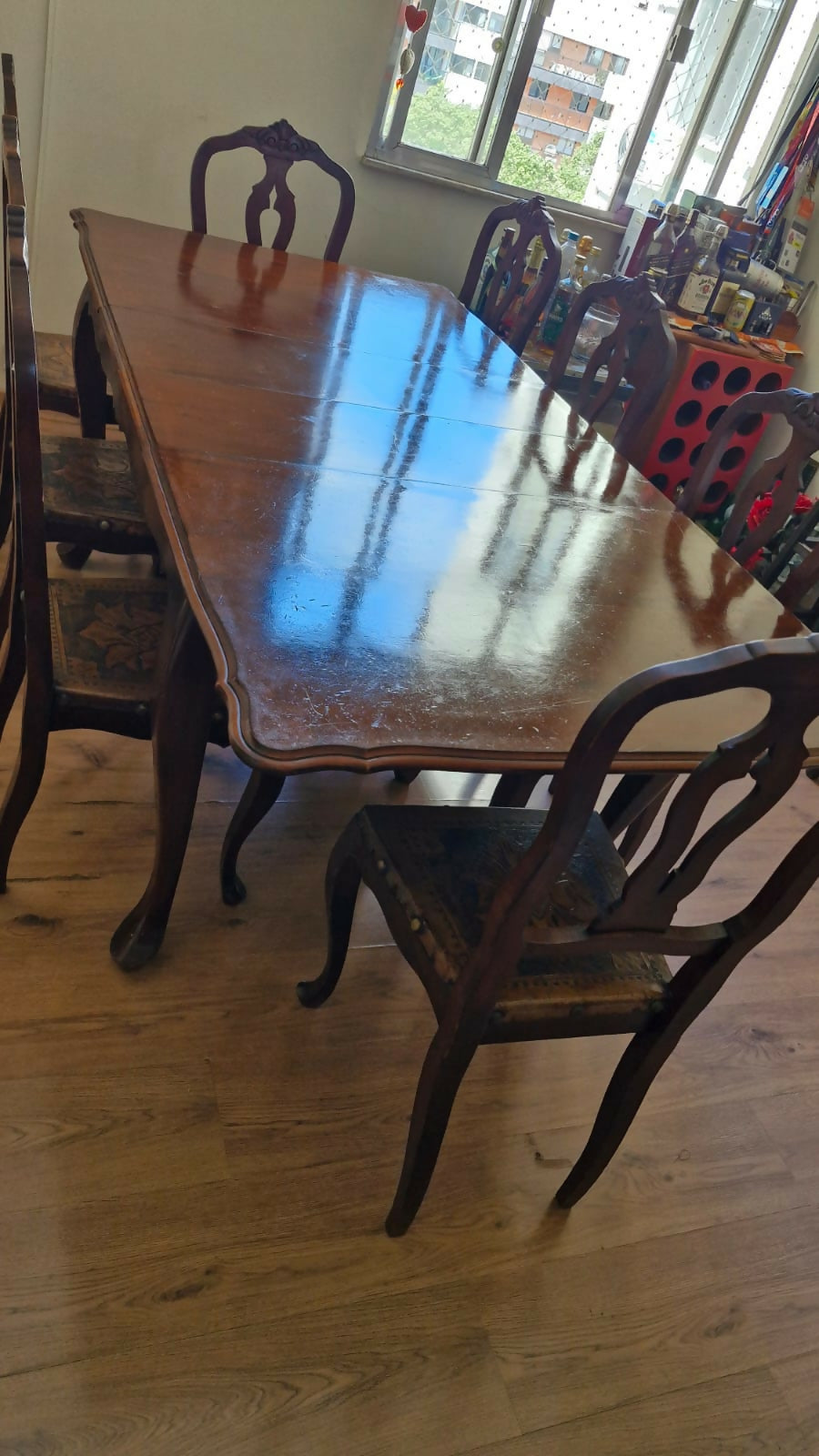 Conjunto Mesa de Jantar Clássica em Madeira Maciça com 8 Cadeiras - Estilo Chippendale