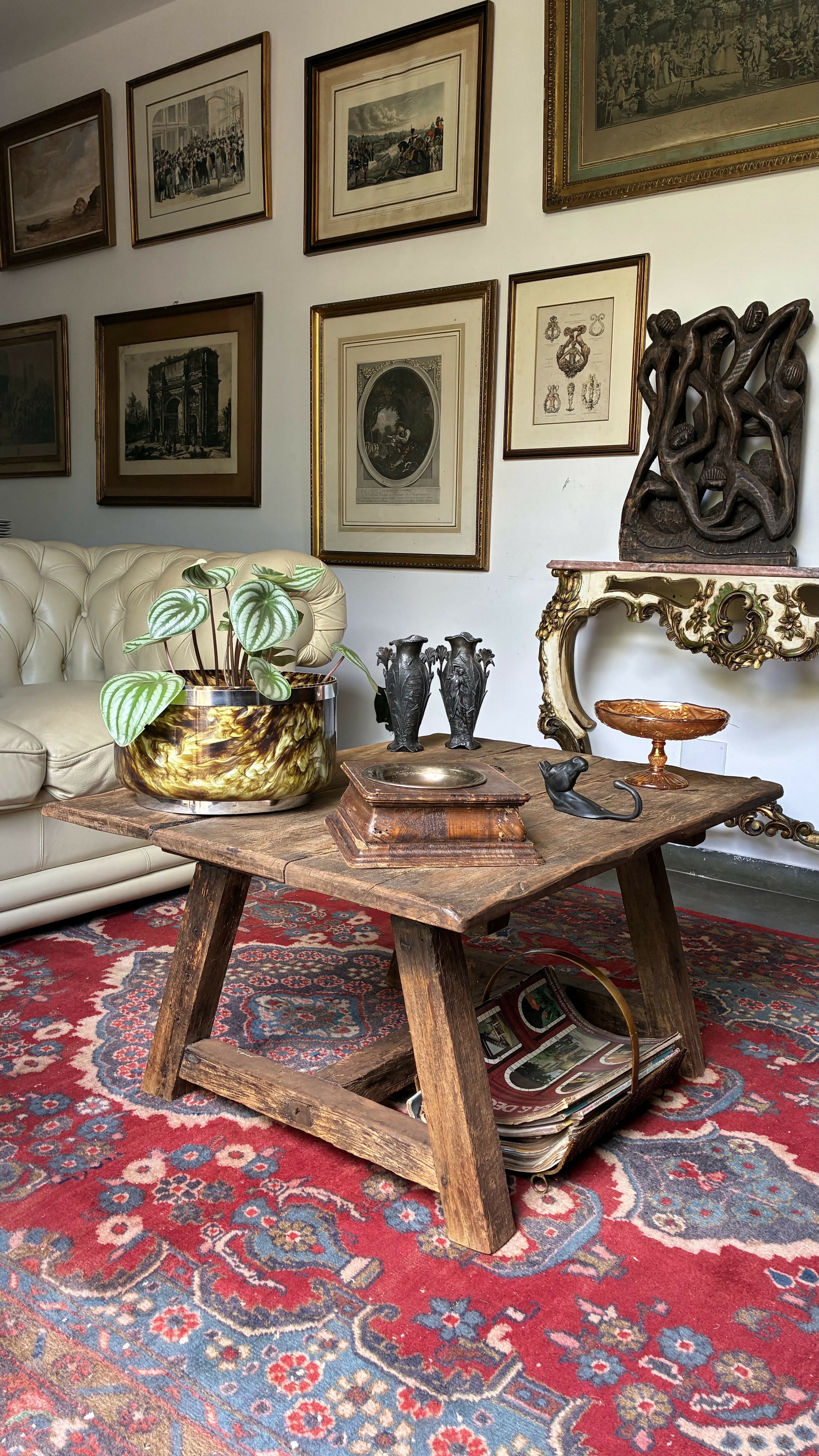 Mesa de Centro Rústica em Madeira