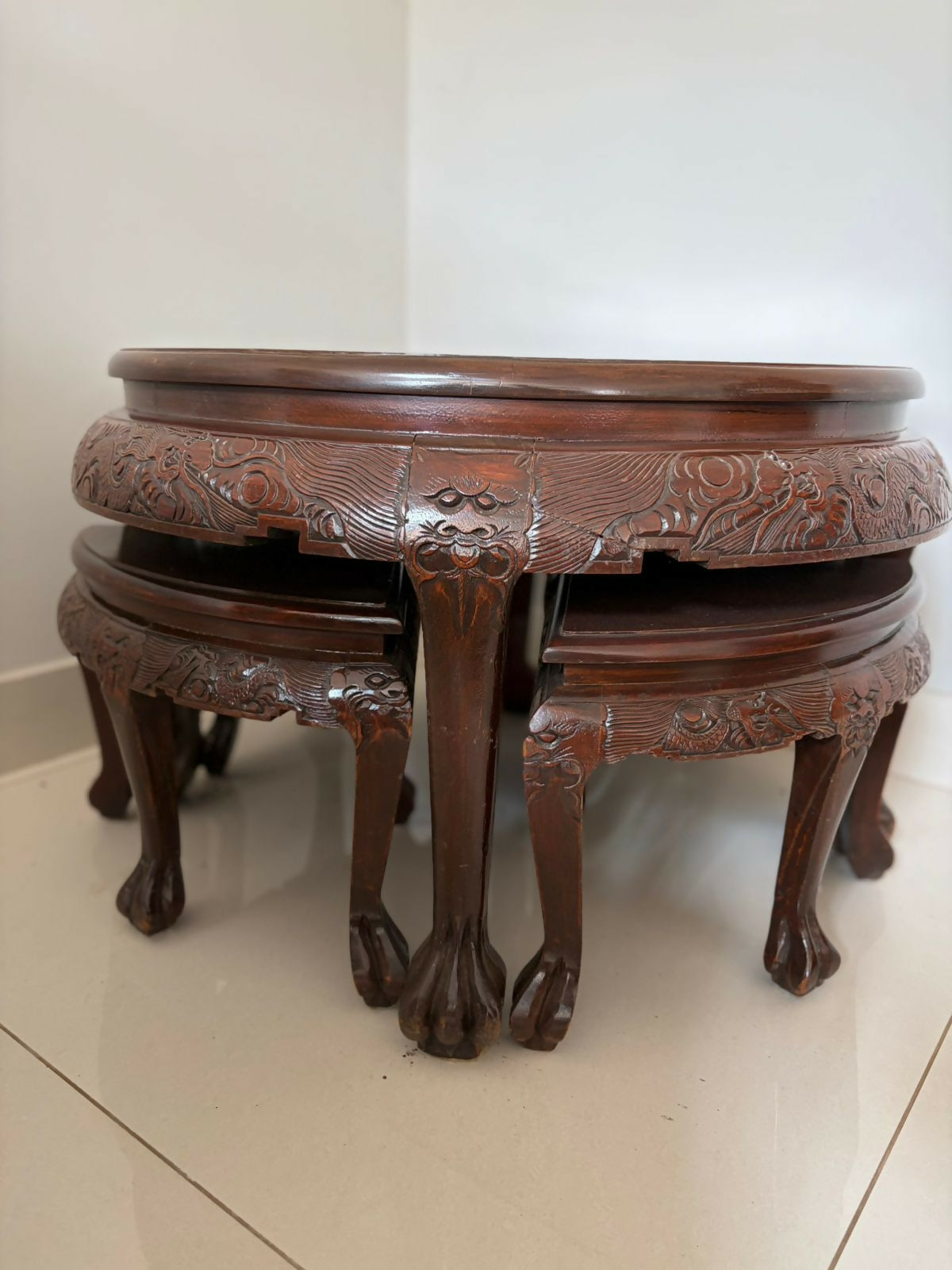 Mesinha Ninho Chinesa Entalhada