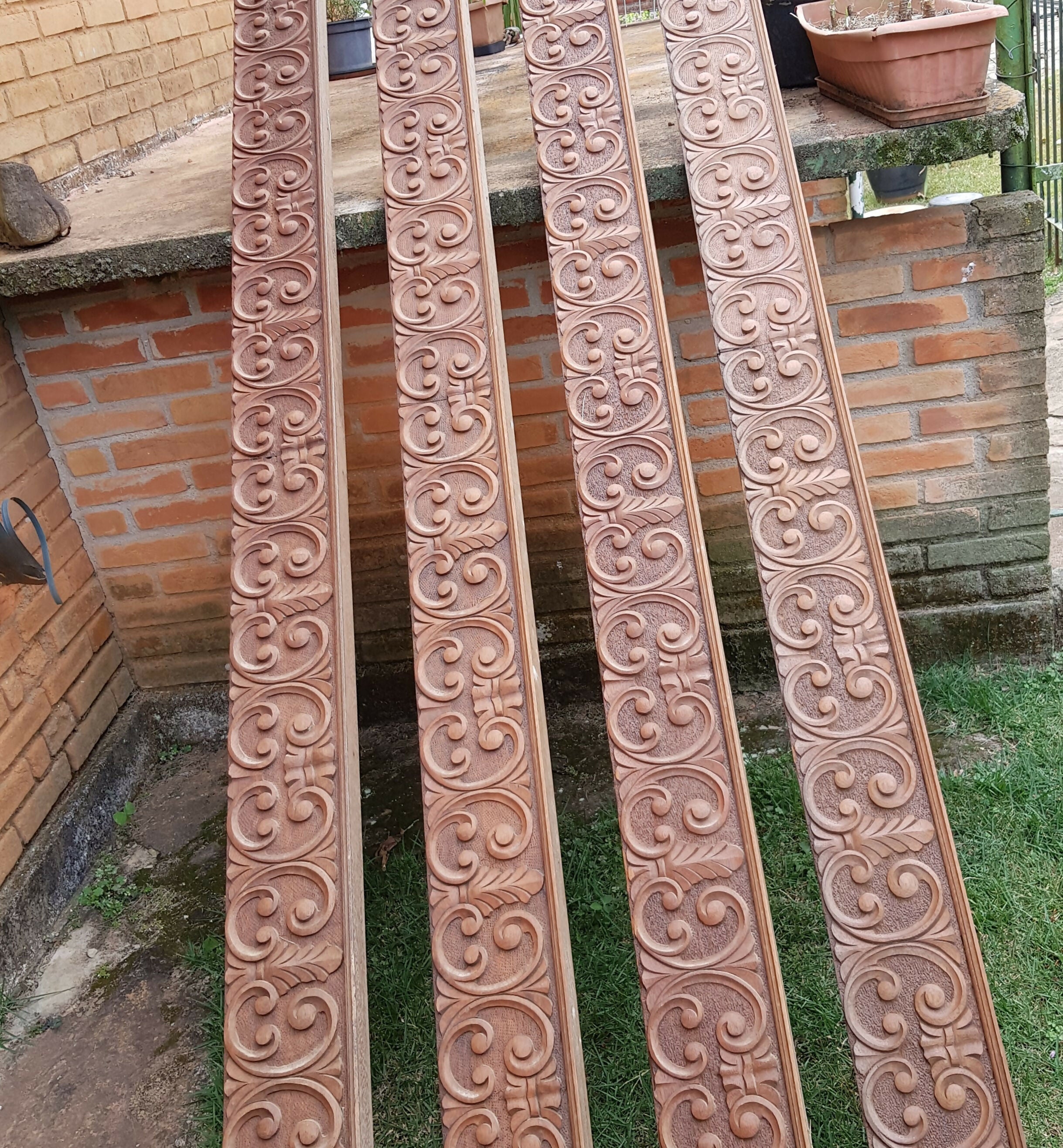 Lindas Réguas em Cerejeira Entalhada