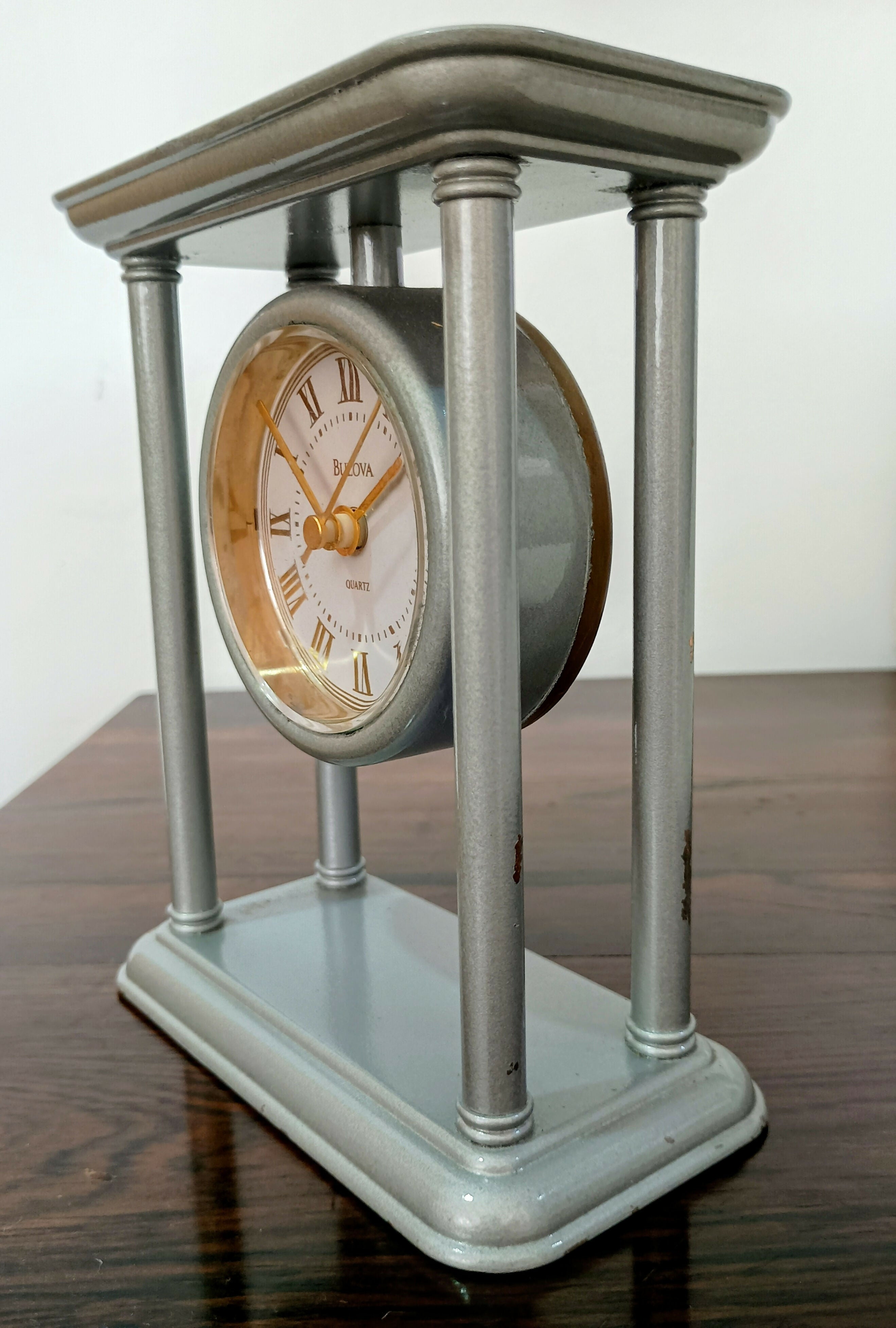 Relógio de mesa Bulova a quartz