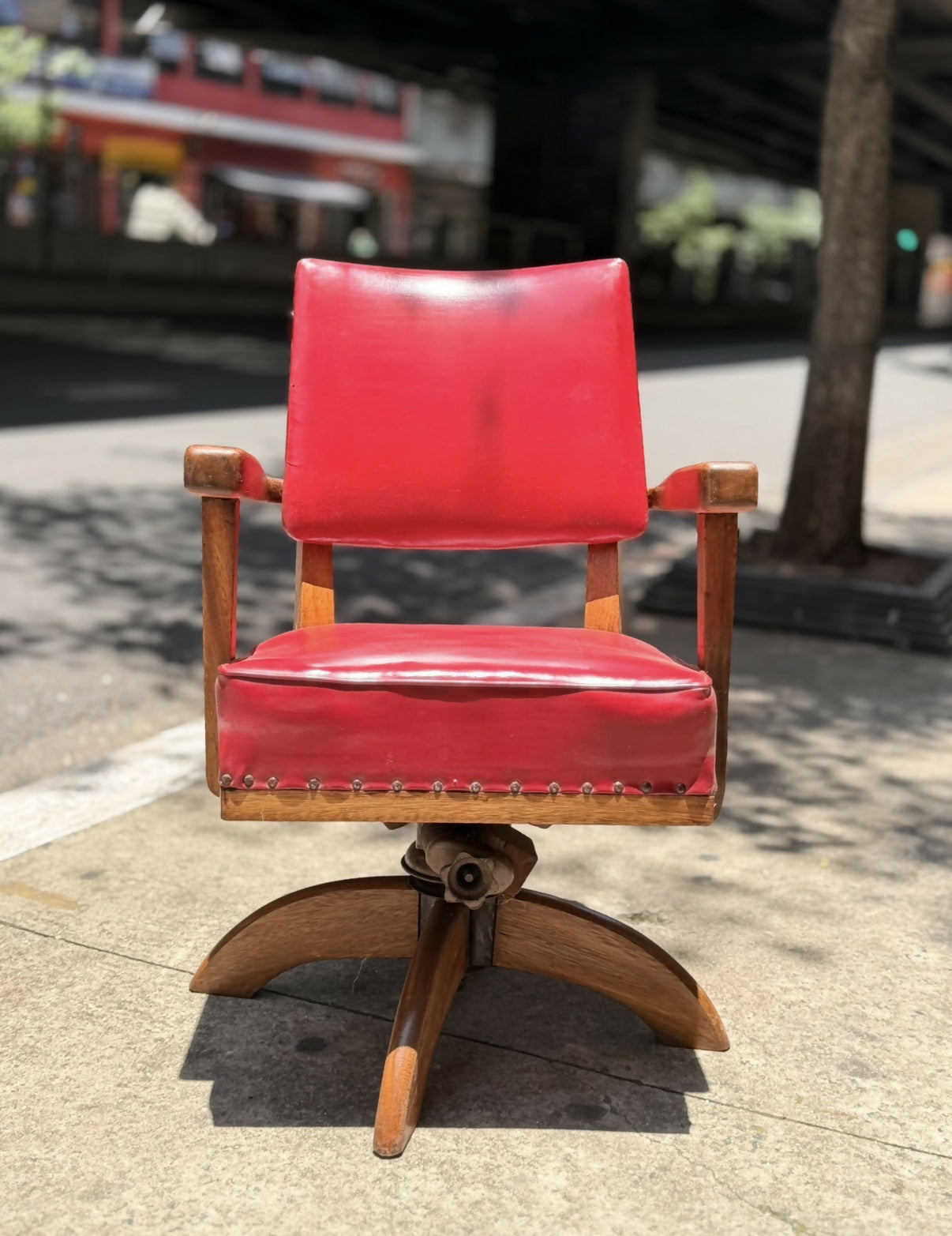 Cadeira de escritório antiga giratória