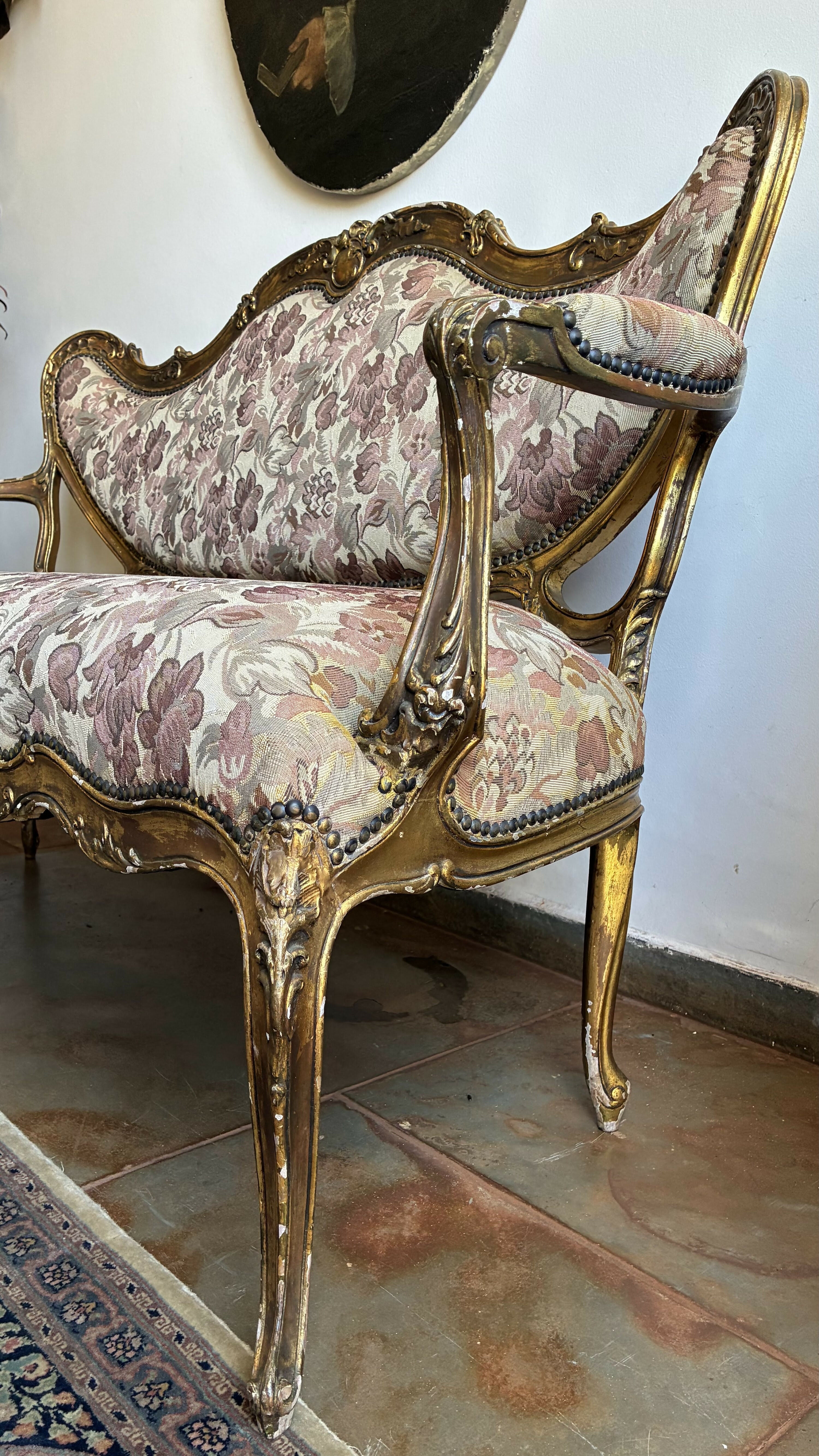 Conjunto Luís XV - sofá e duas poltronas