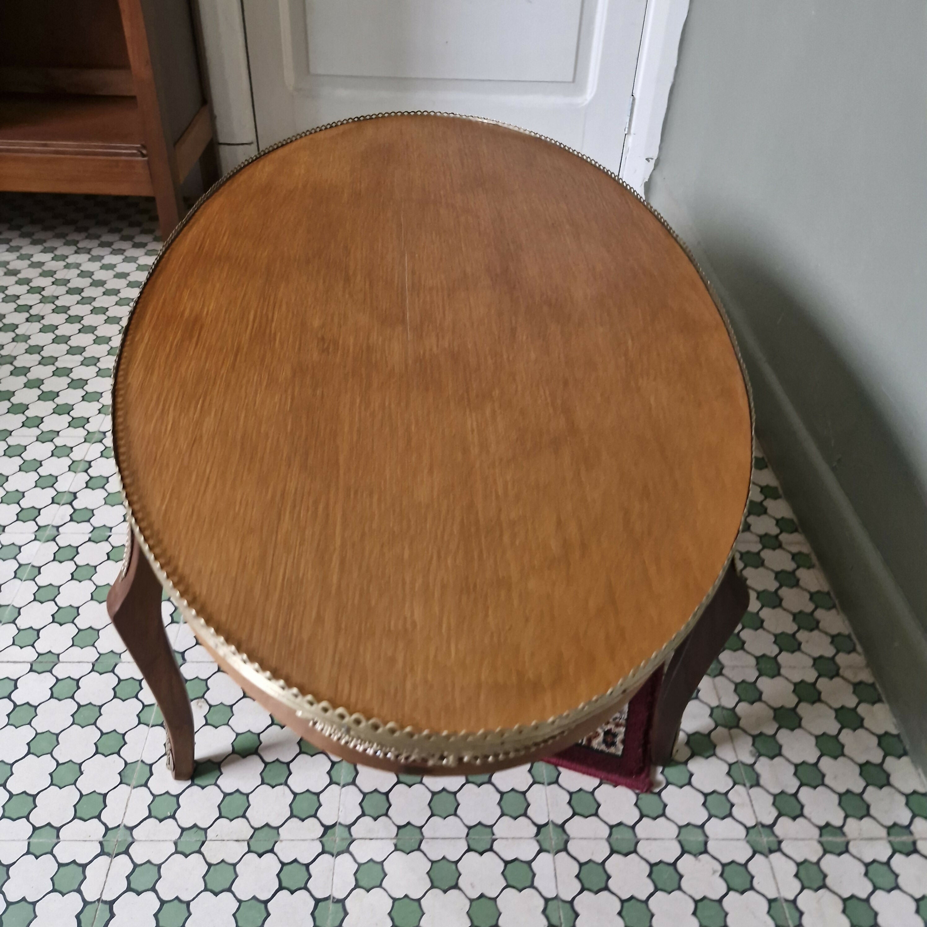 Mesa de Centro Inglesa Oval (restaurada)