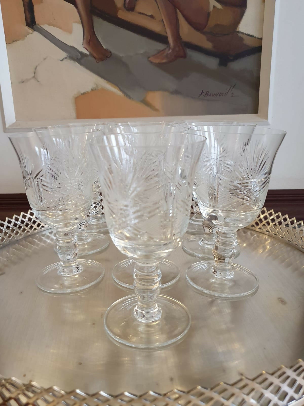Conjunto de 10 taças pata vinho branco em cristal com linda lapidação vintage!