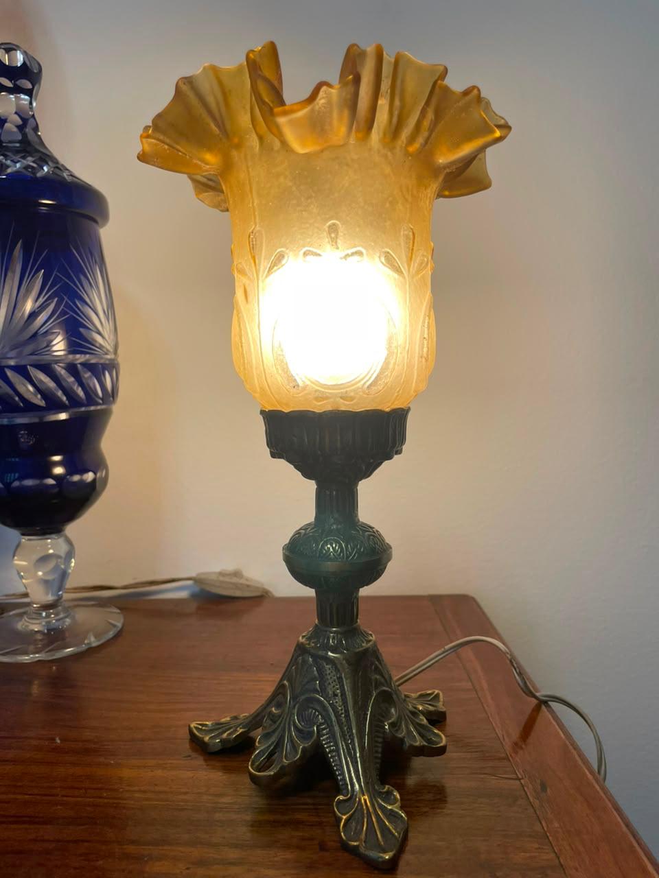 Abajur em bronze e cristal soprado âmbar