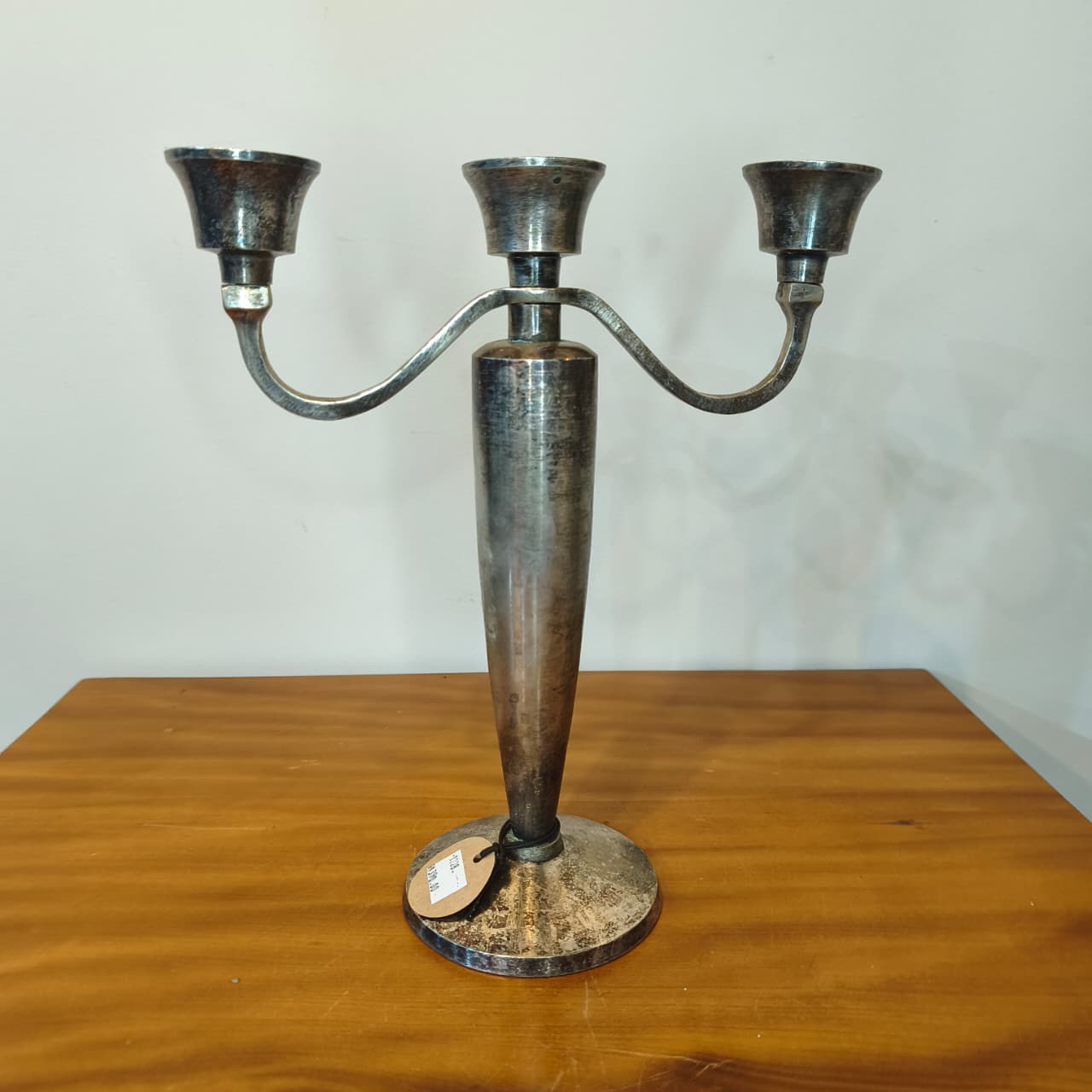Castiçal de Mesa em Metal Prateado – 3 Velas