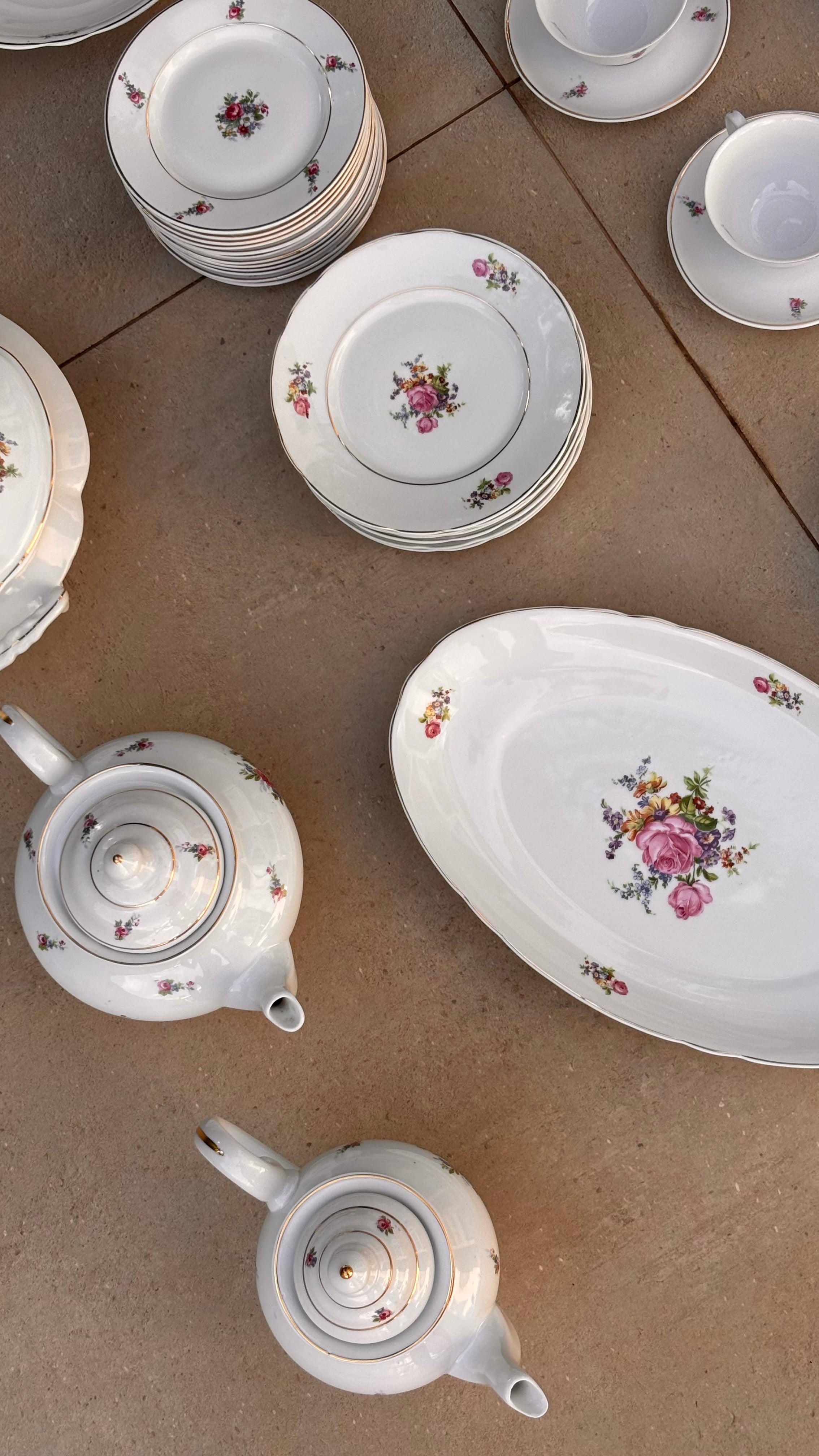 Antigo Aparelho Jantar Chá Café Porcelana Real Anos 50/60 - 69 Peças