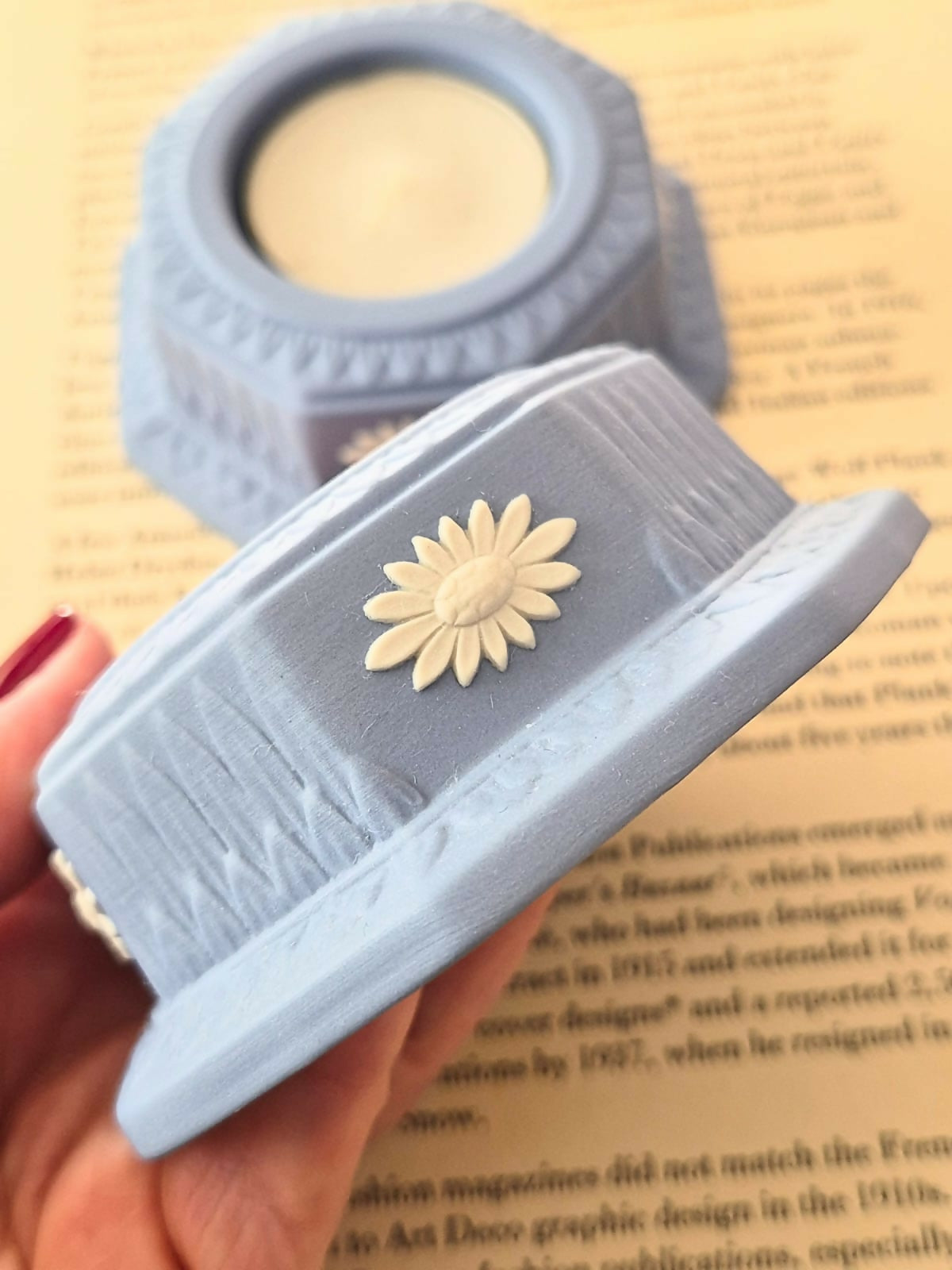 Par de porta velas em jasperware inglês Wedgwood, raro, anos 90. Perfeitos!