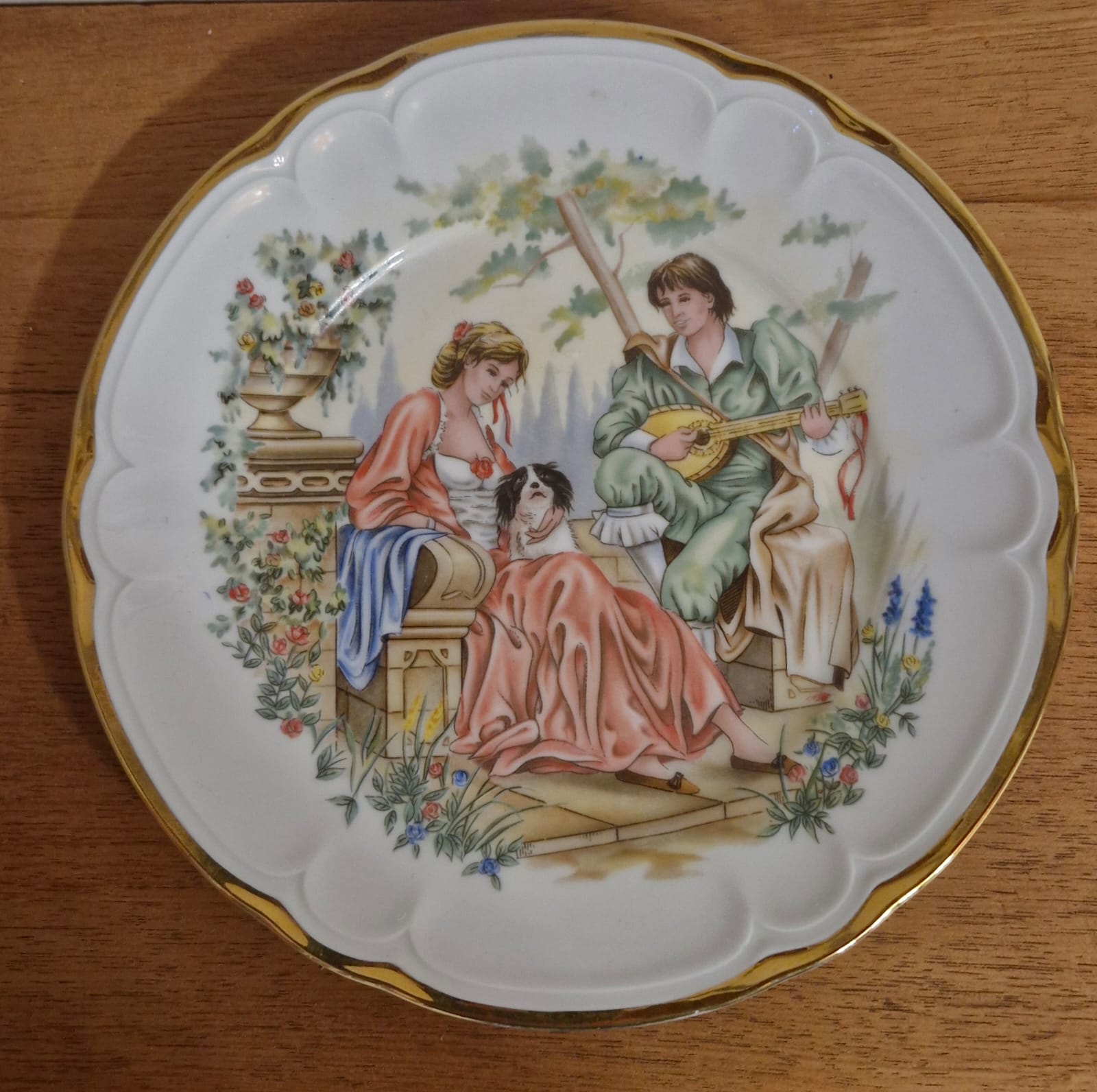 Lindo prato de coleção porcelana Limoges