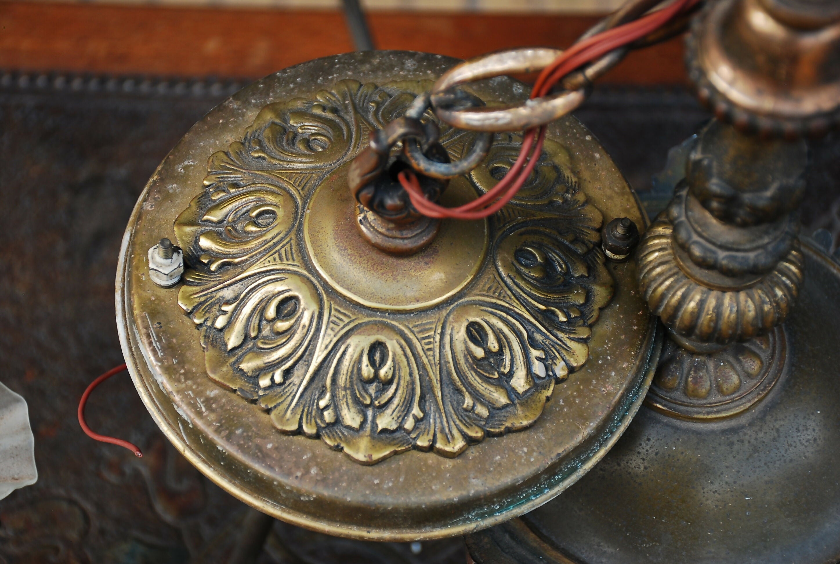 lustre bronze carlo montalto , 5 bocais , anos 70