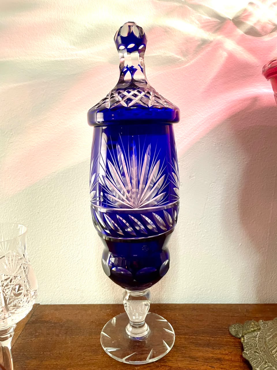 Grande bomboniere / potiche em cristal double europeu azul cobalto