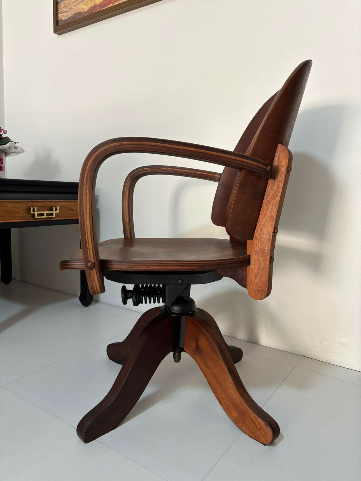 Cadeira giratória Cimo modelo Nº210 (xerife)