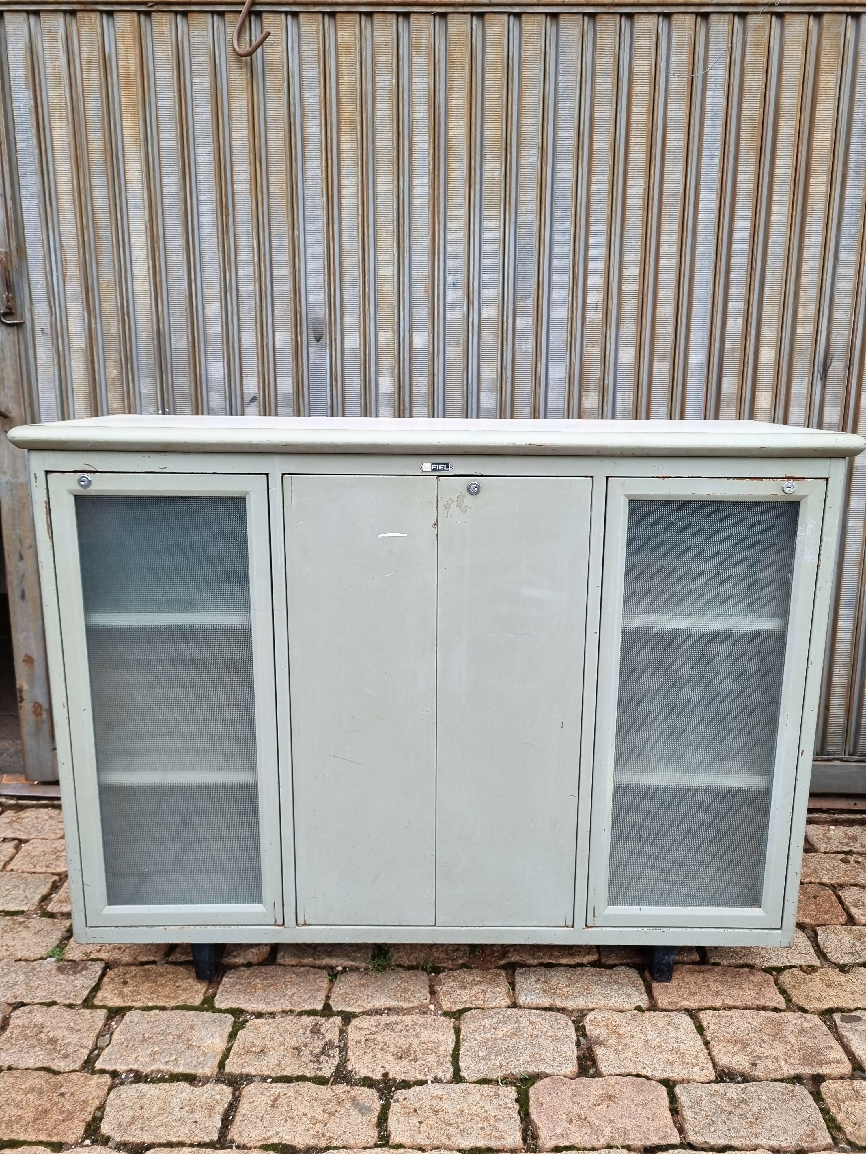 Armario ferro vintage marca FIEL