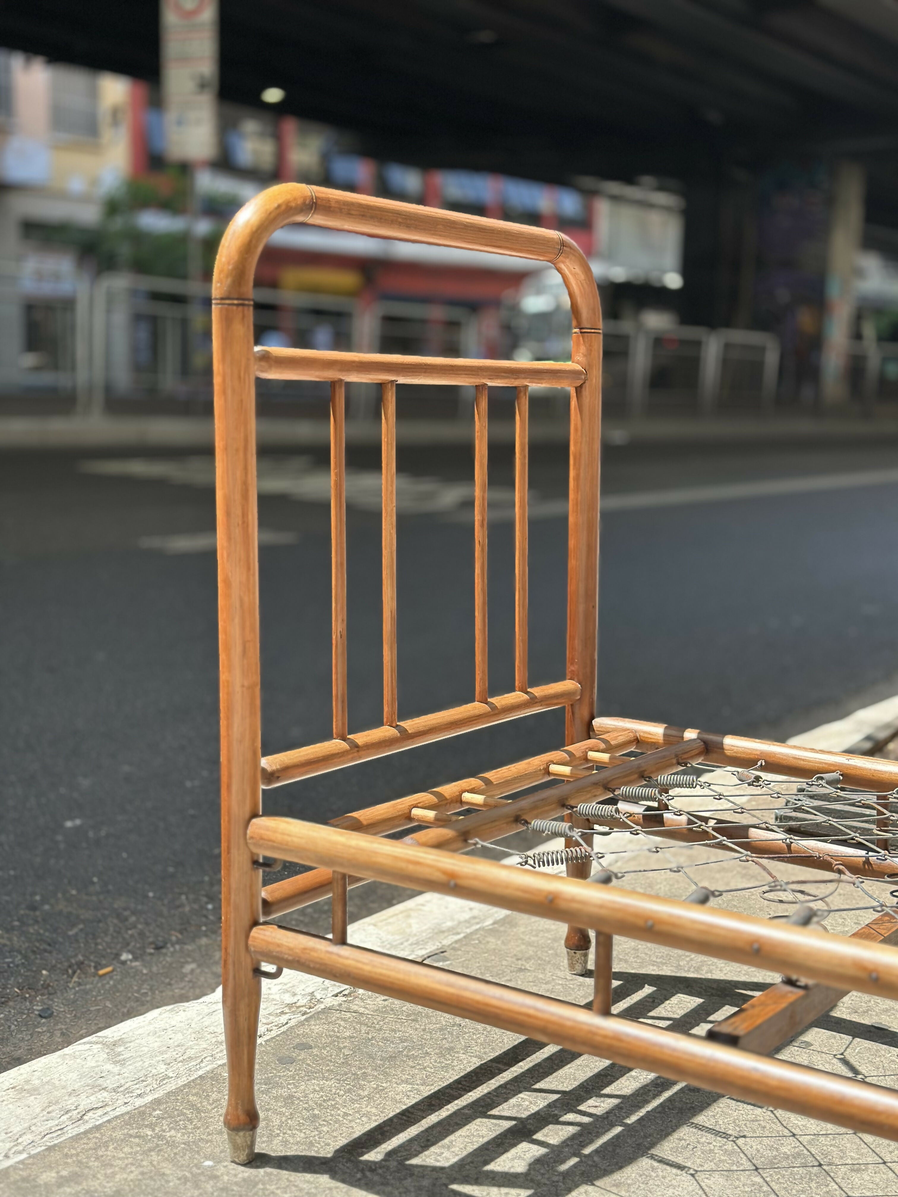 Cama de Solteiro Patente