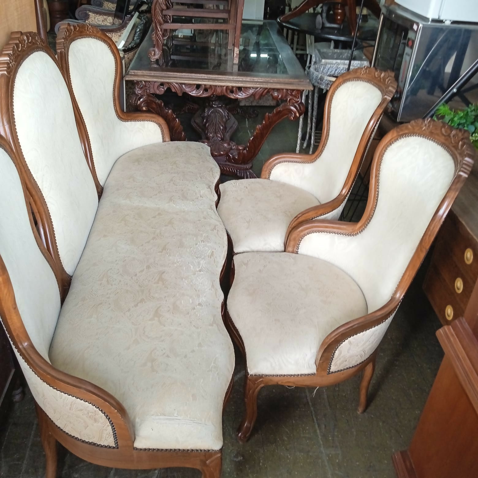 JOGO DE POLTRONAS VITORIANA