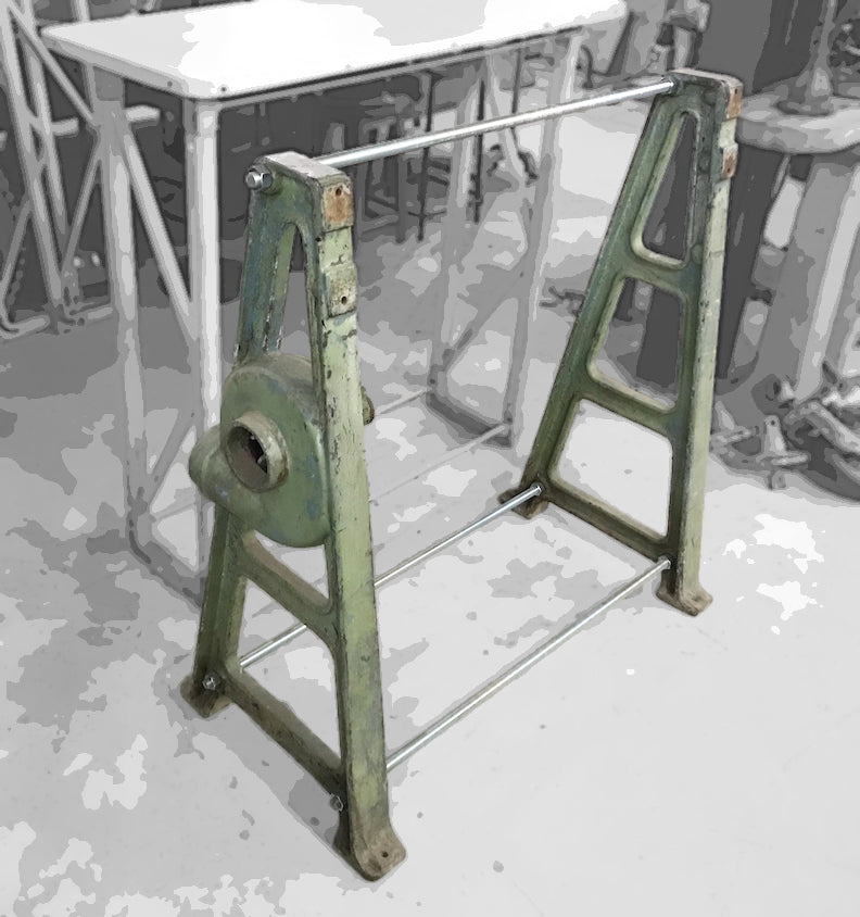 Bancada / aparador - estilo industrial em verde 