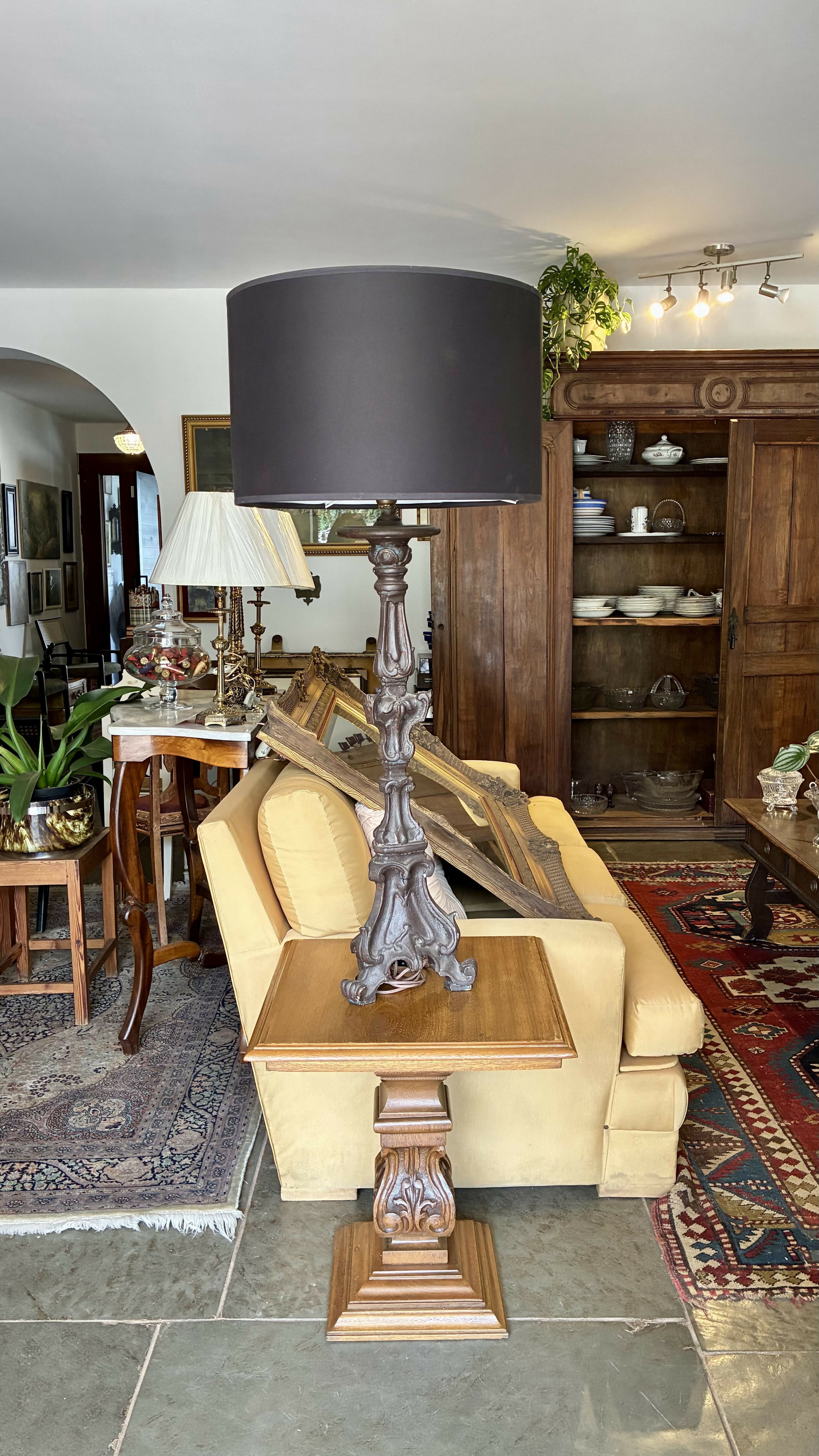 TOCHEIRO ANTIGO EM MADEIRA