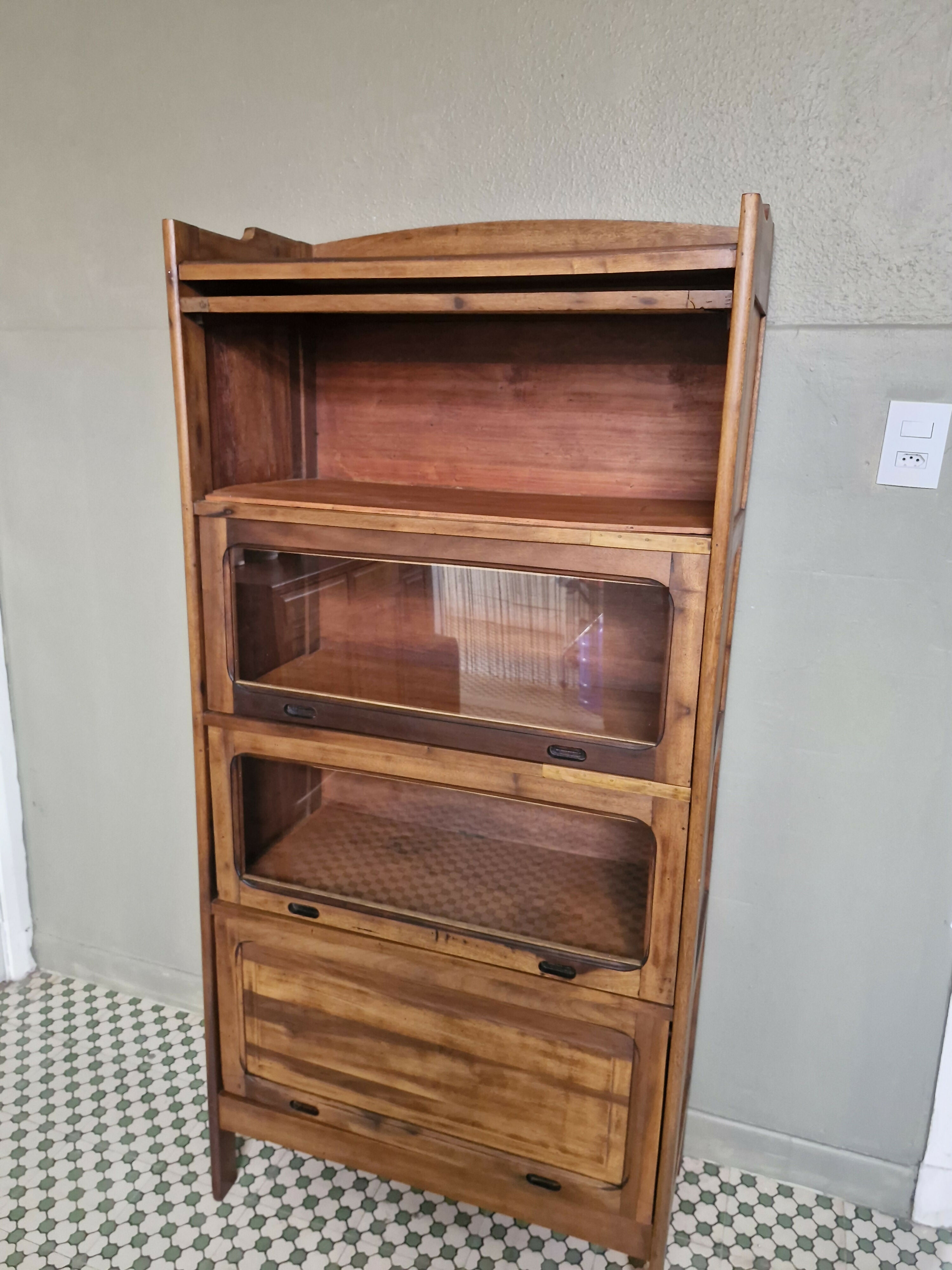 Livreiro Portas Basculantes