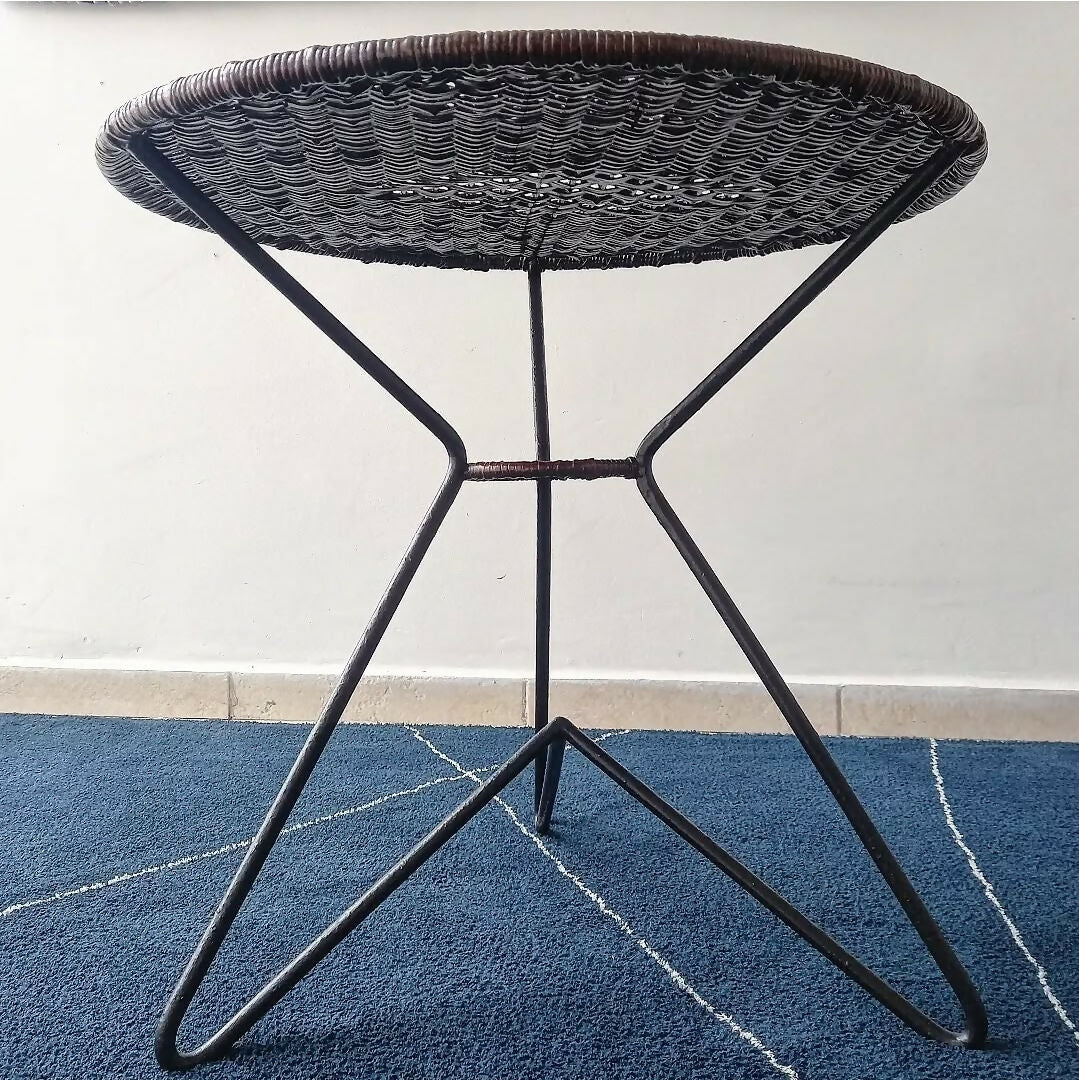 MESA AUXILIAR EM FERRO E JUNCO ANOS 50