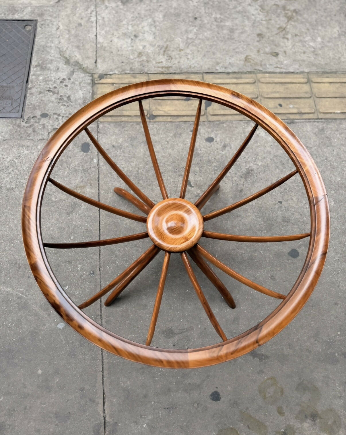 Mesa de centro “Aranha”, Giuseppe Scapinelli