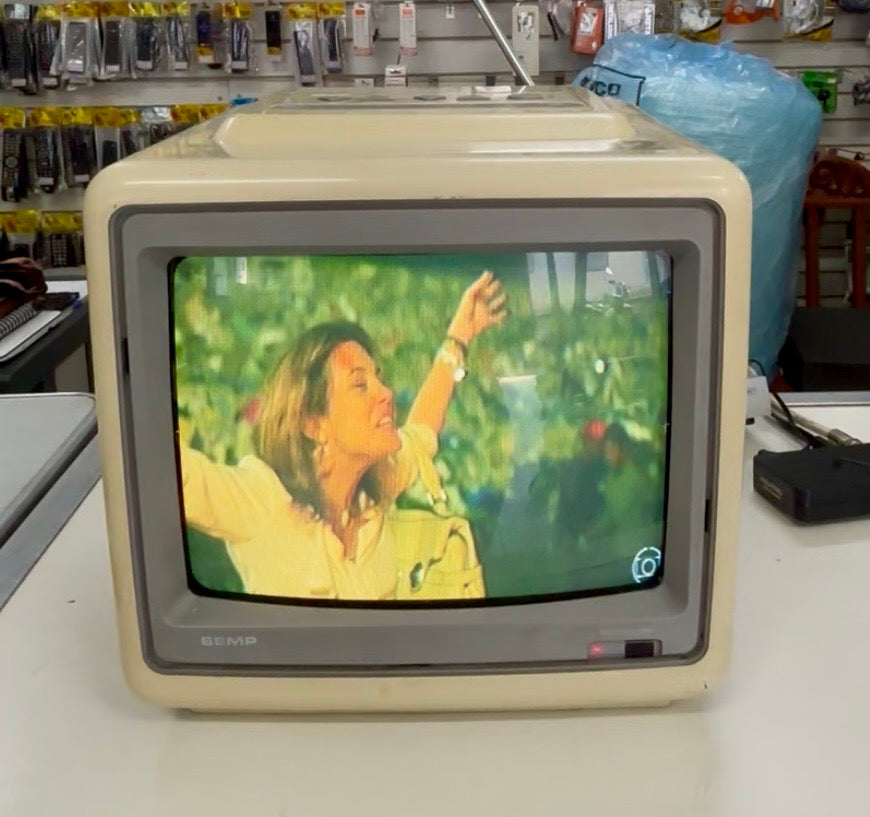 TV Portátil de Tubo Semp Modelo 102 (Anos 80/90) – Raridade Retrô / Colecionismo