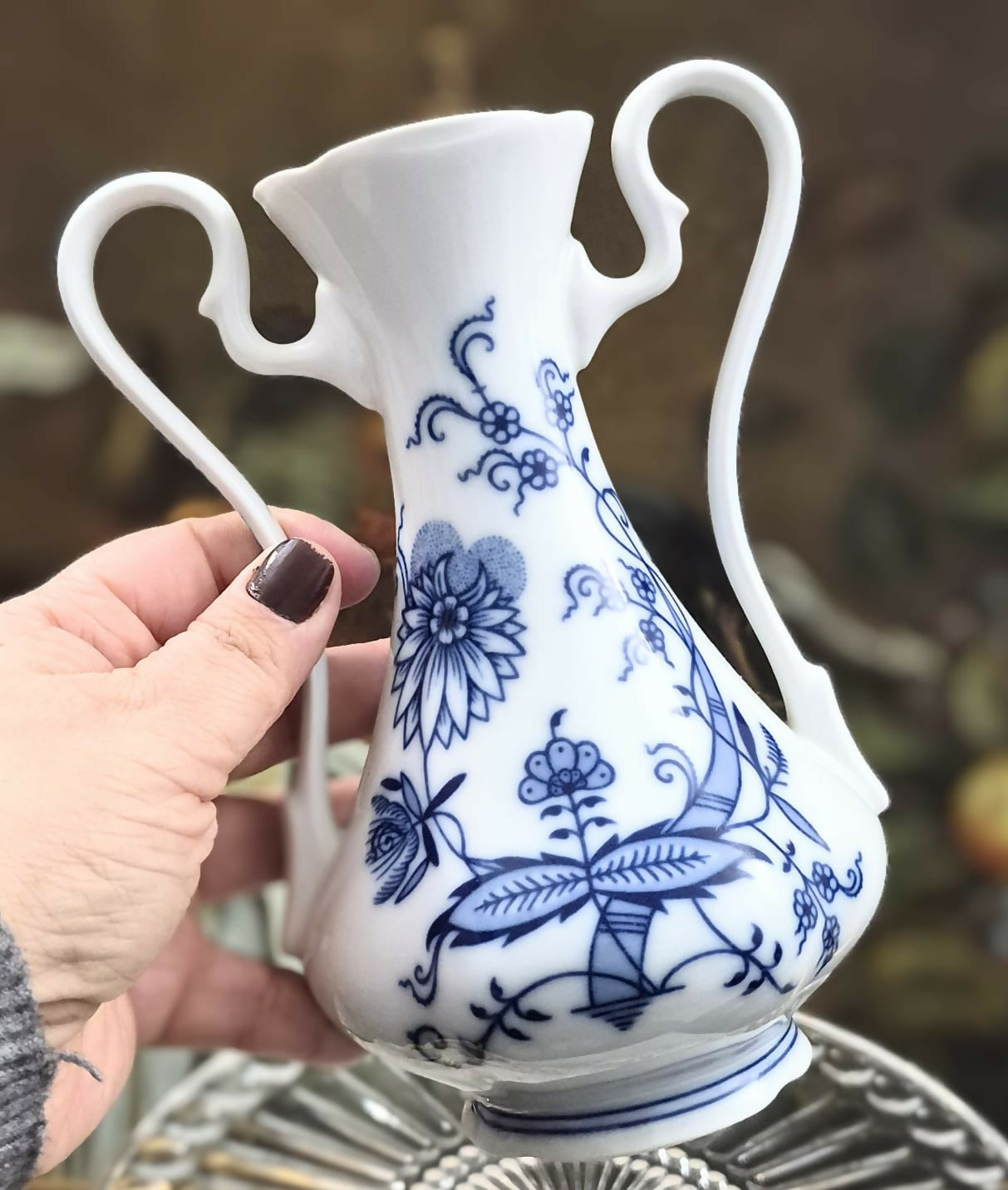 Vaso Ânfora em porcelana tcheca Leander Loucky, padrão cebolinha. Perfeito e lindo!