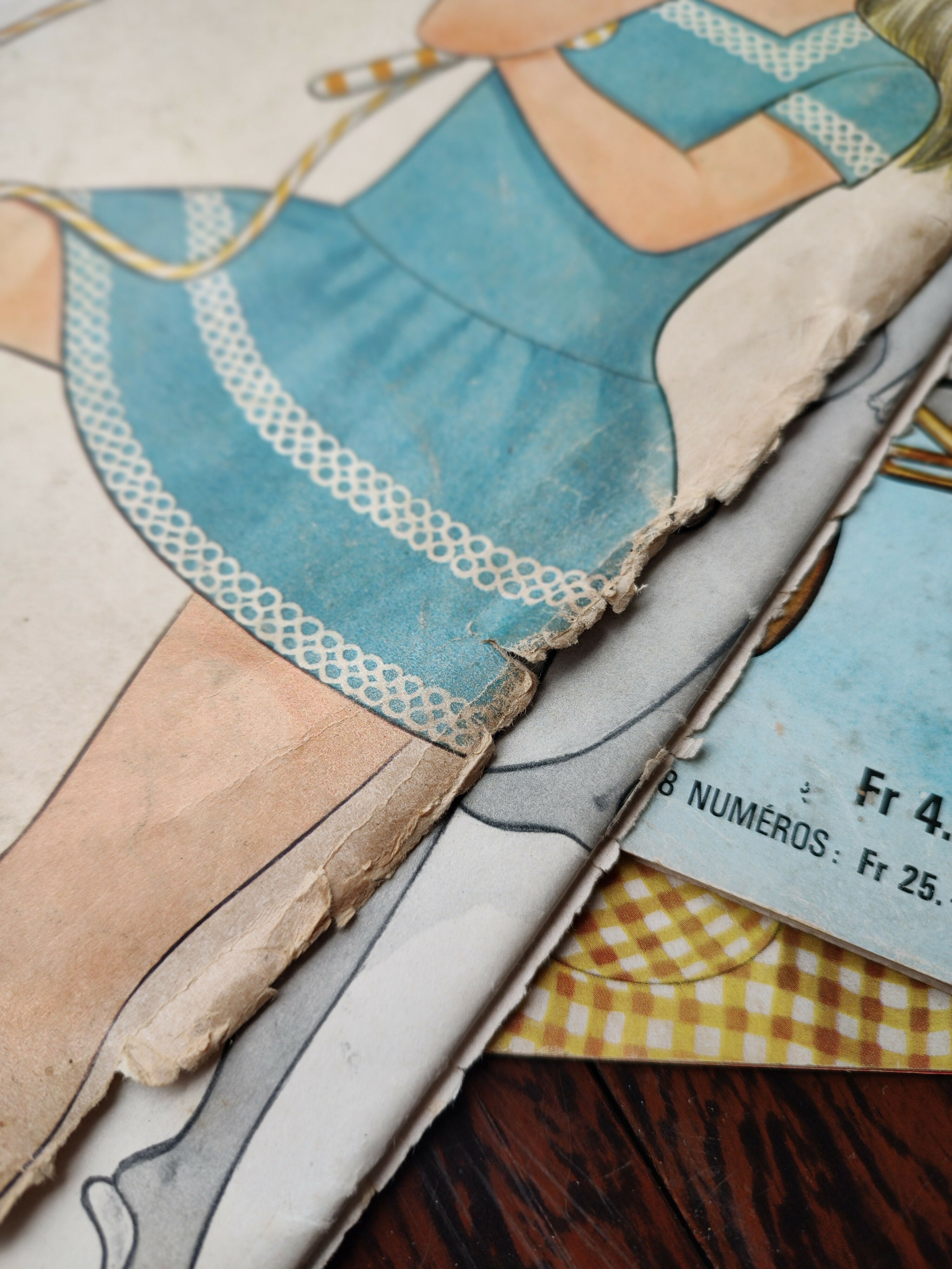 4 Revistas Ilustradas de Moda Infantil da década de 60 - 70