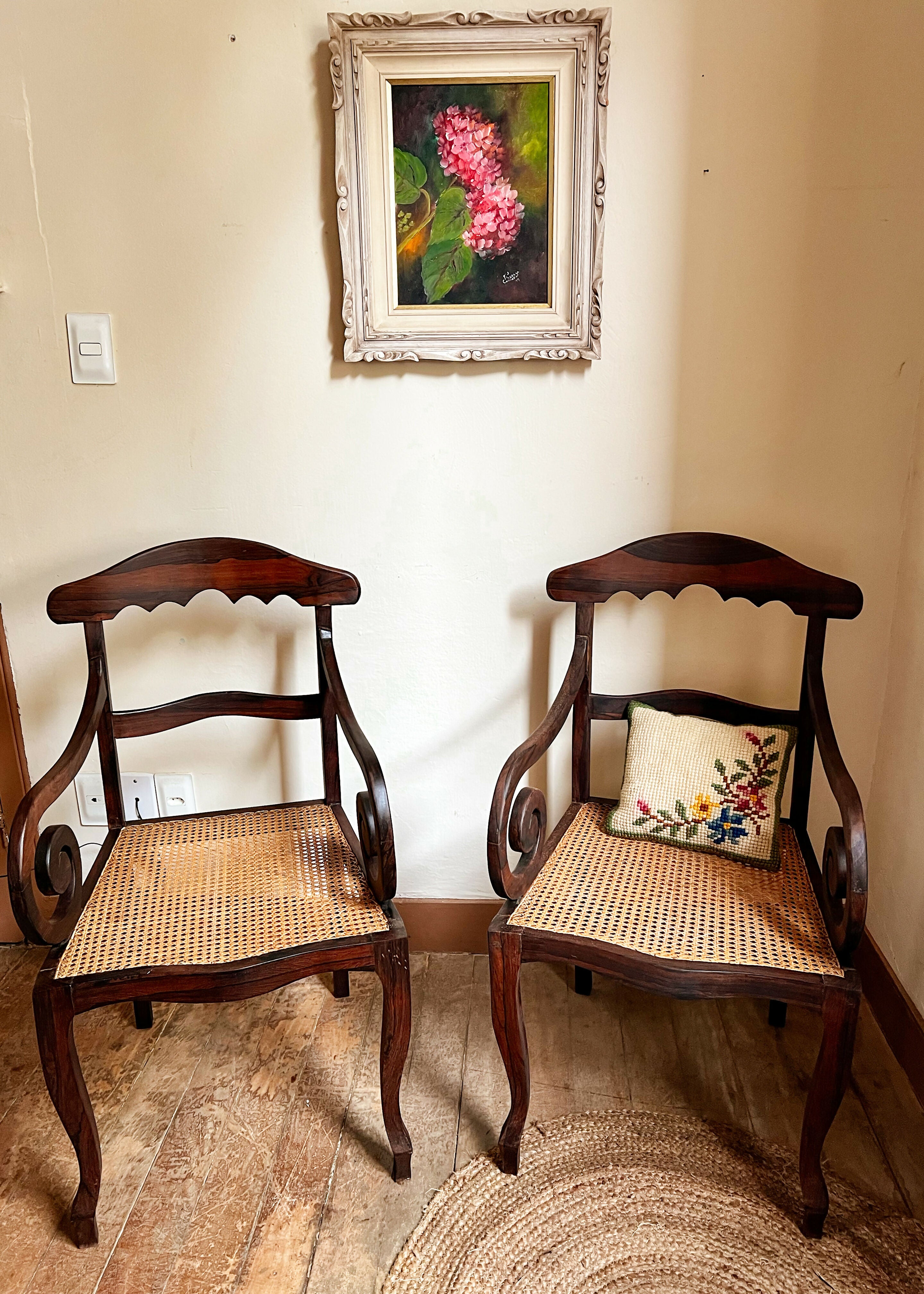 Par de Cadeiras rabo de macaco com palhinha (restauradas!)