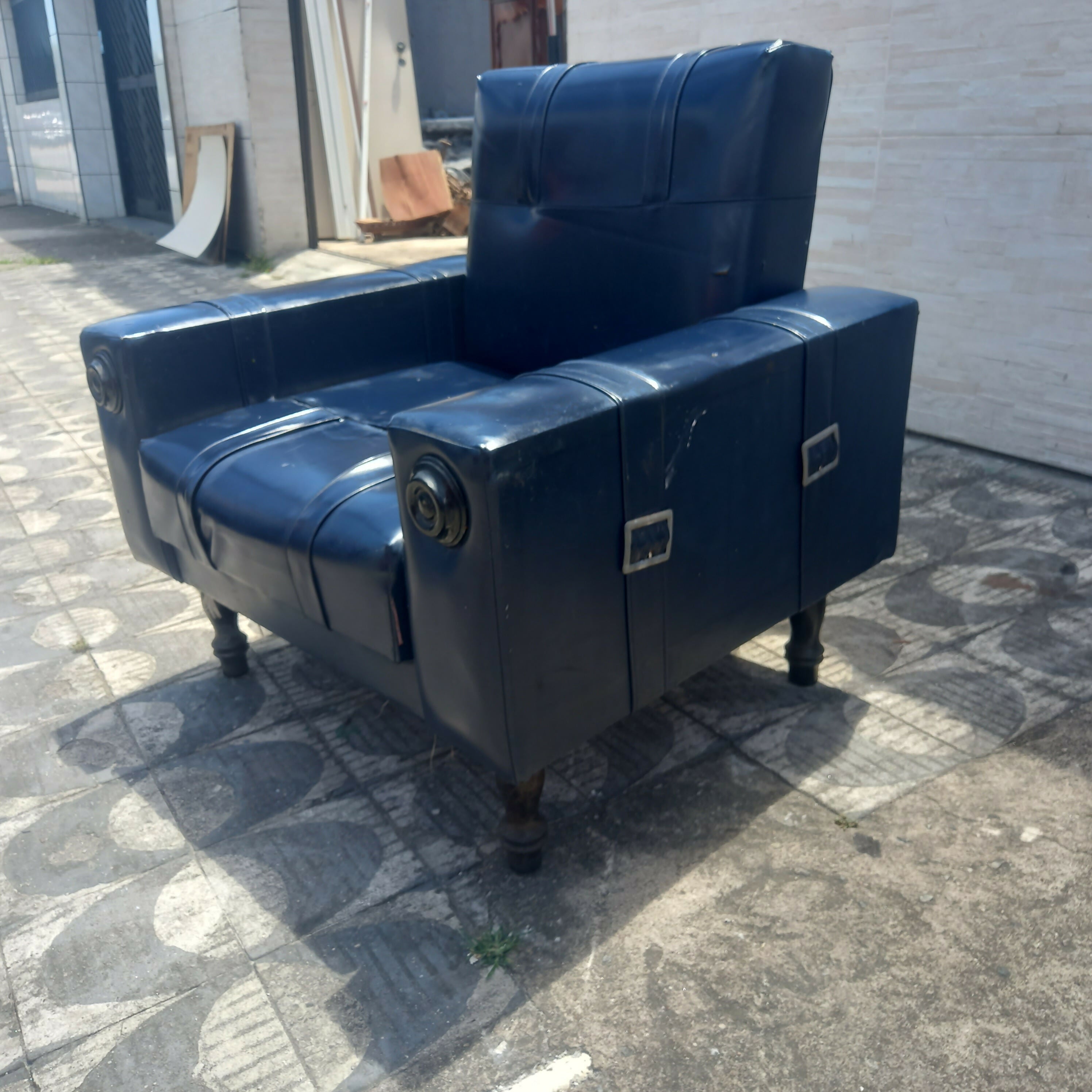 Antiga Poltrona Azul