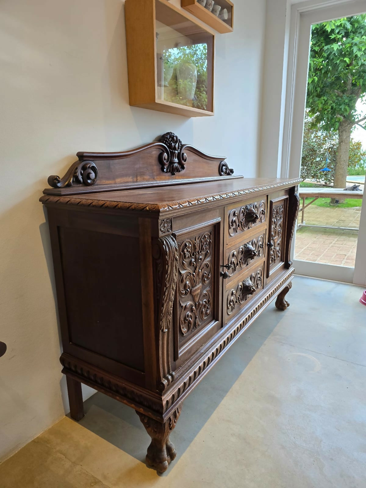 Aparador ou buffet no estilo Manuelino - Liceu de Artes e Ofícios