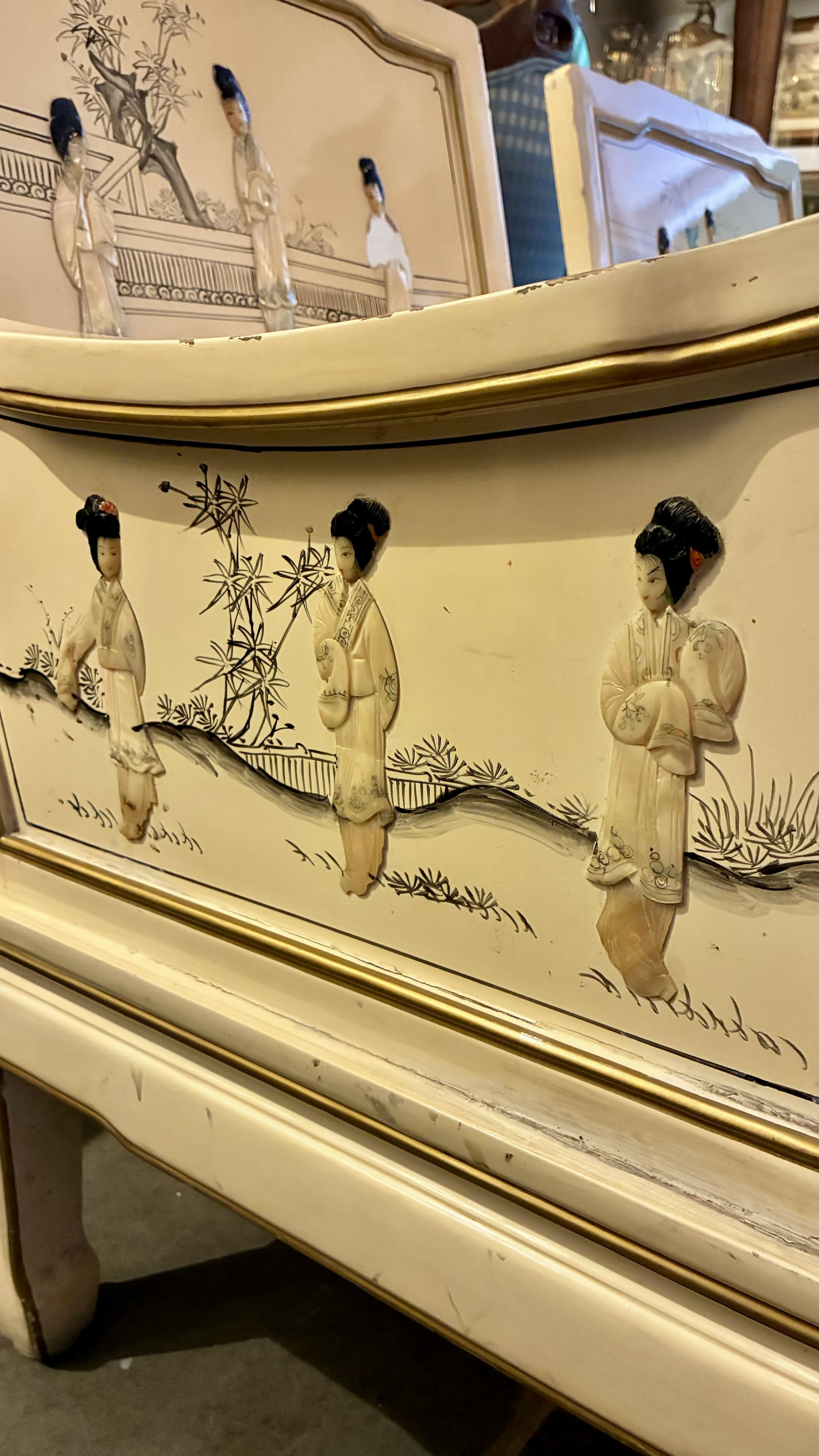 Par de Poltronas Chinoiserie Laqueadas