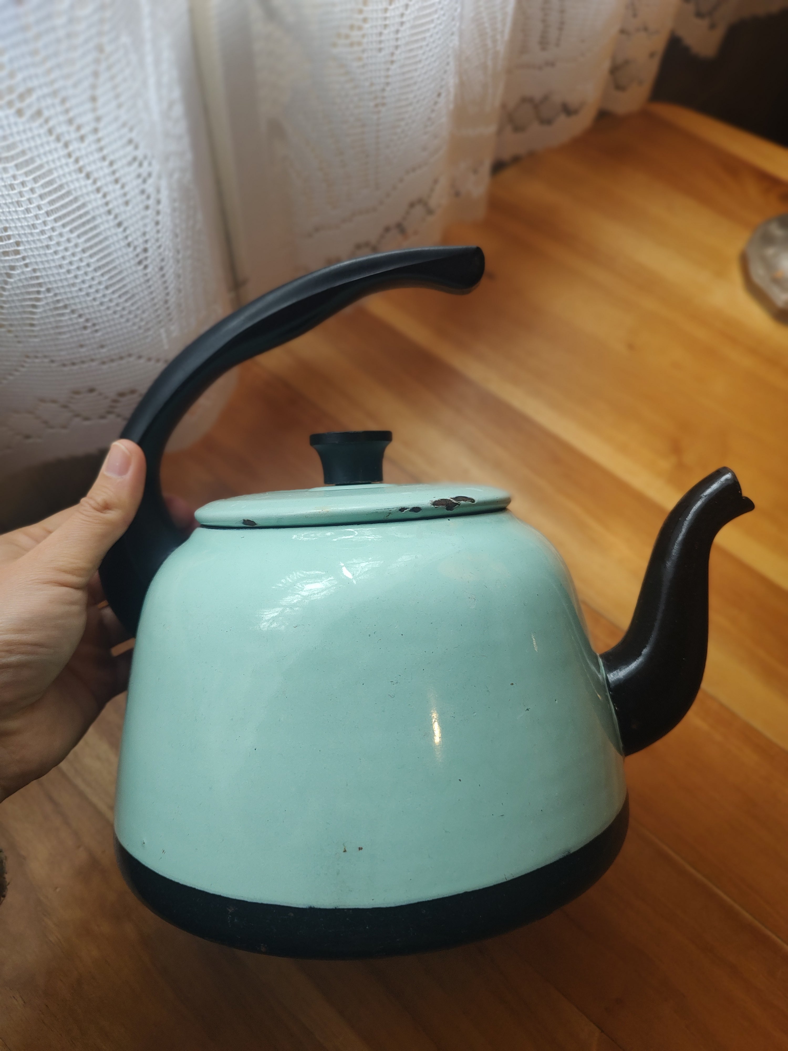 Antiga e Maravilhosa Chaleira em Ágata verde água