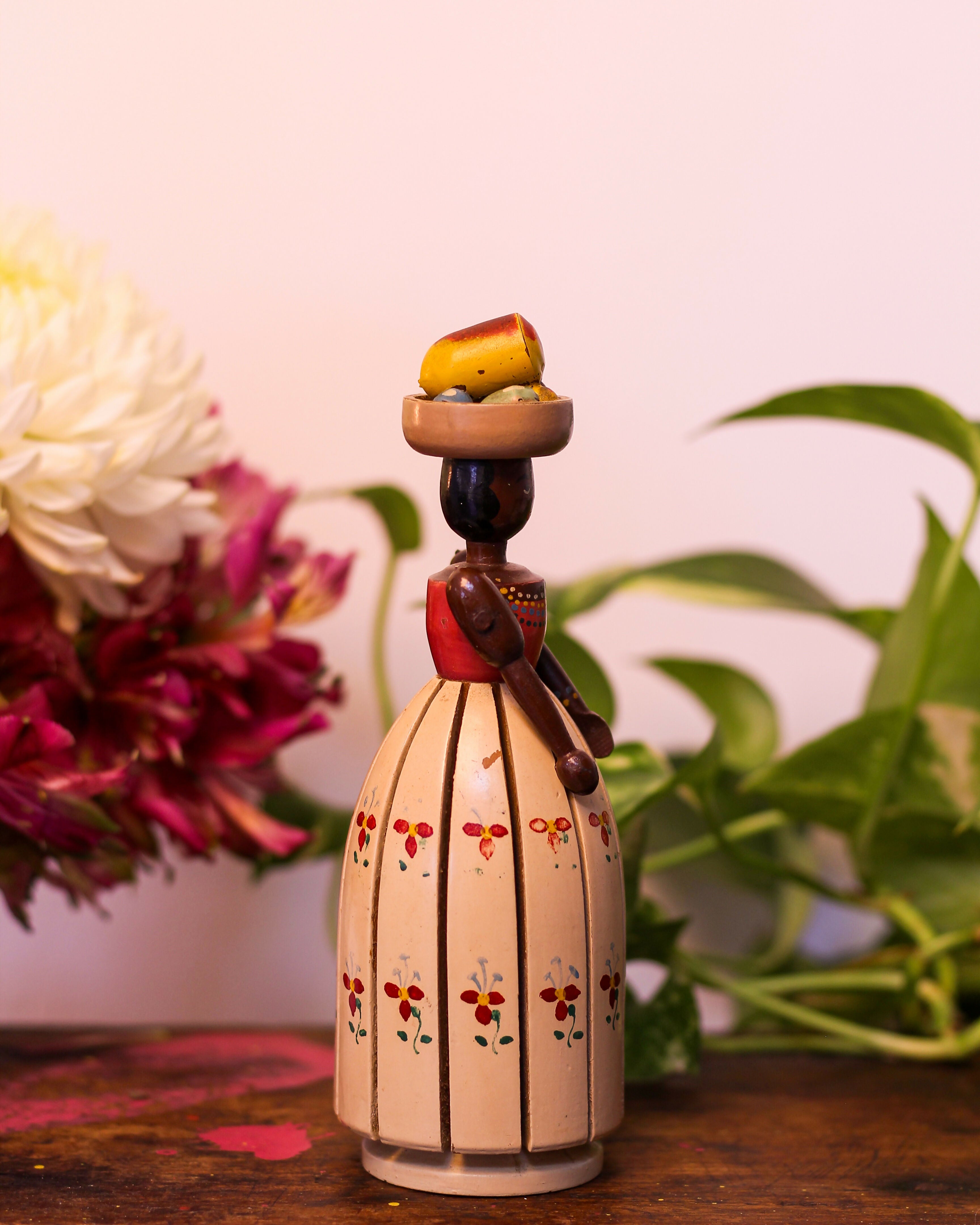 Porta-guardanapos em madeira pintada à mão