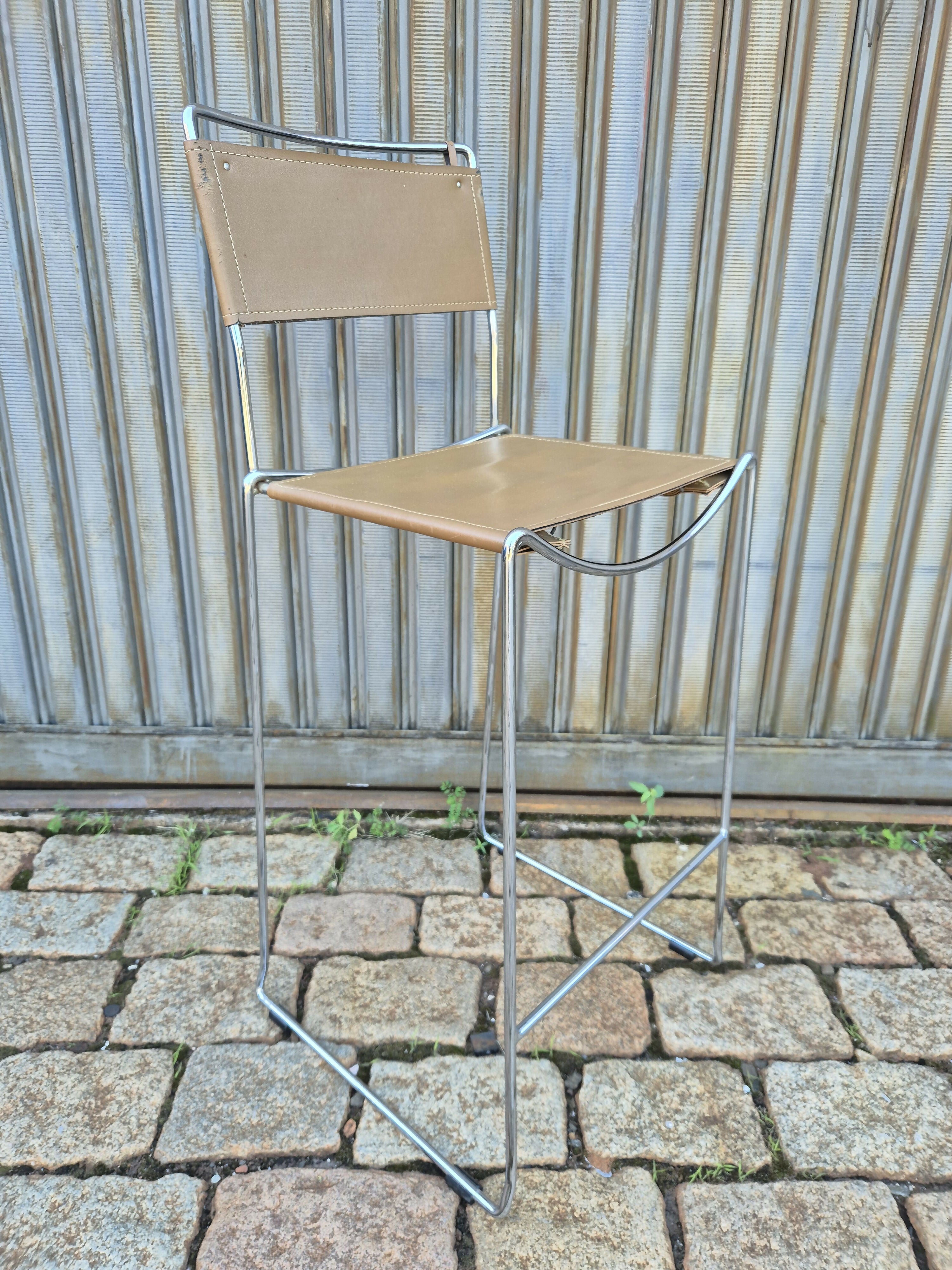 Quarteto de banquetas altas &