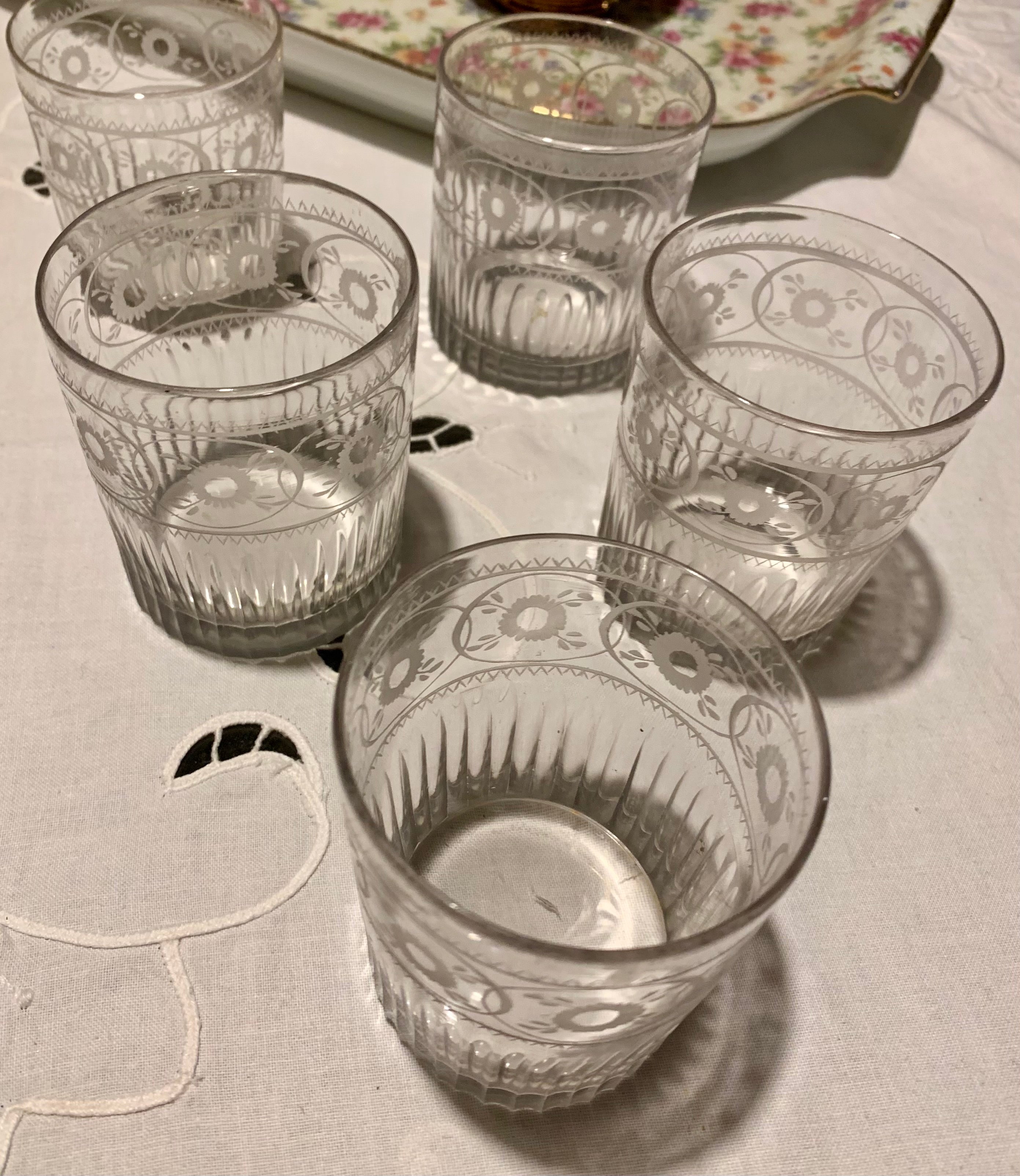 Maravilhos jogo de copos finamente lapidados 1930