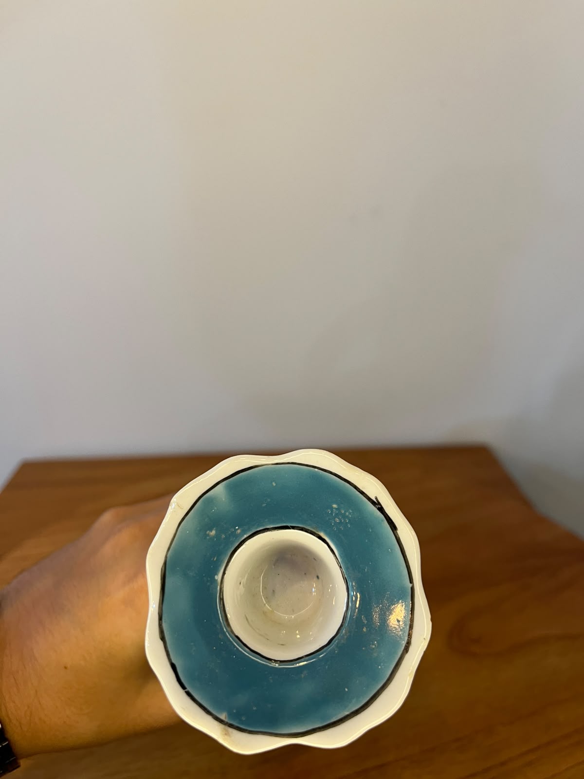 Castiçal em porcelana azul Jena Hall decorado – 26,5 cm (2 unidades disponíveis)