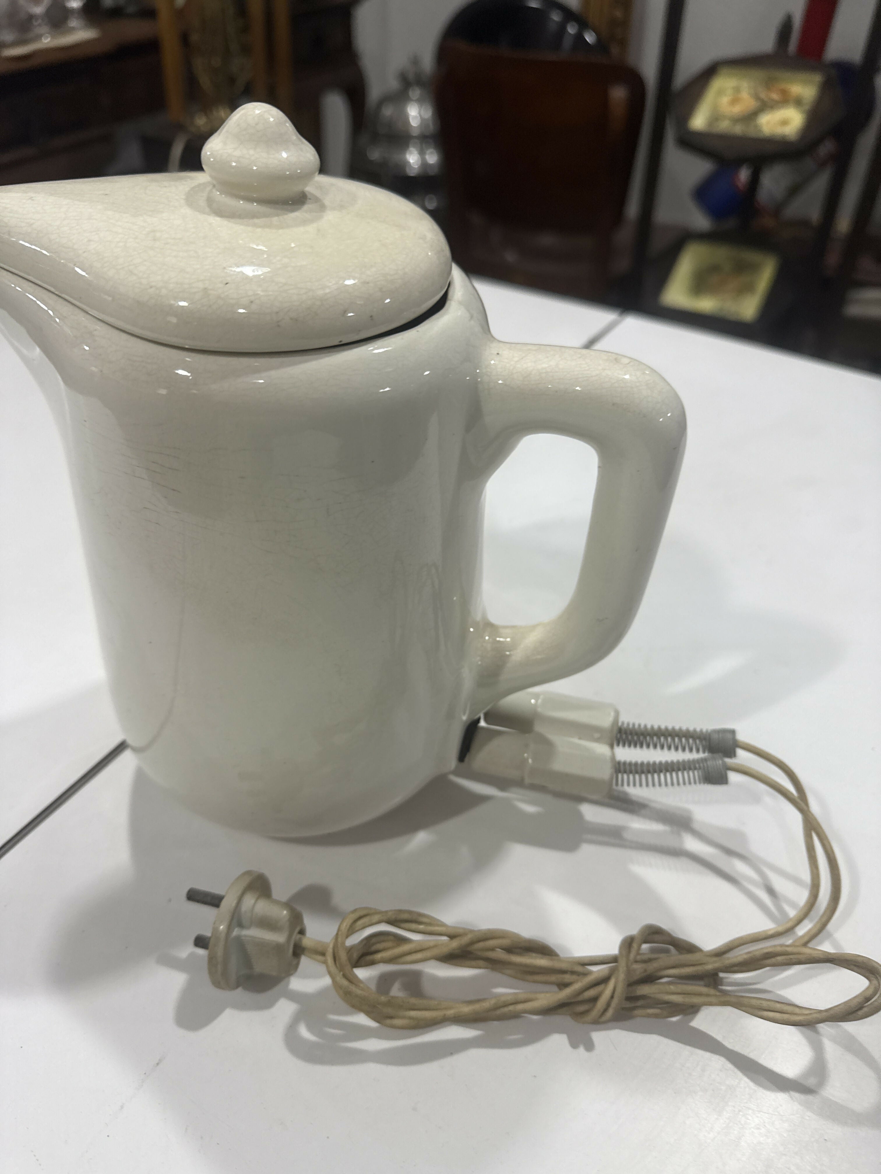 RARÍSSIMA! CHALEIRA ELÉTRICA ITAGRES – DÉCADA DE 1950 – PORCELANA – COMPLETA E FUNCIONANDO