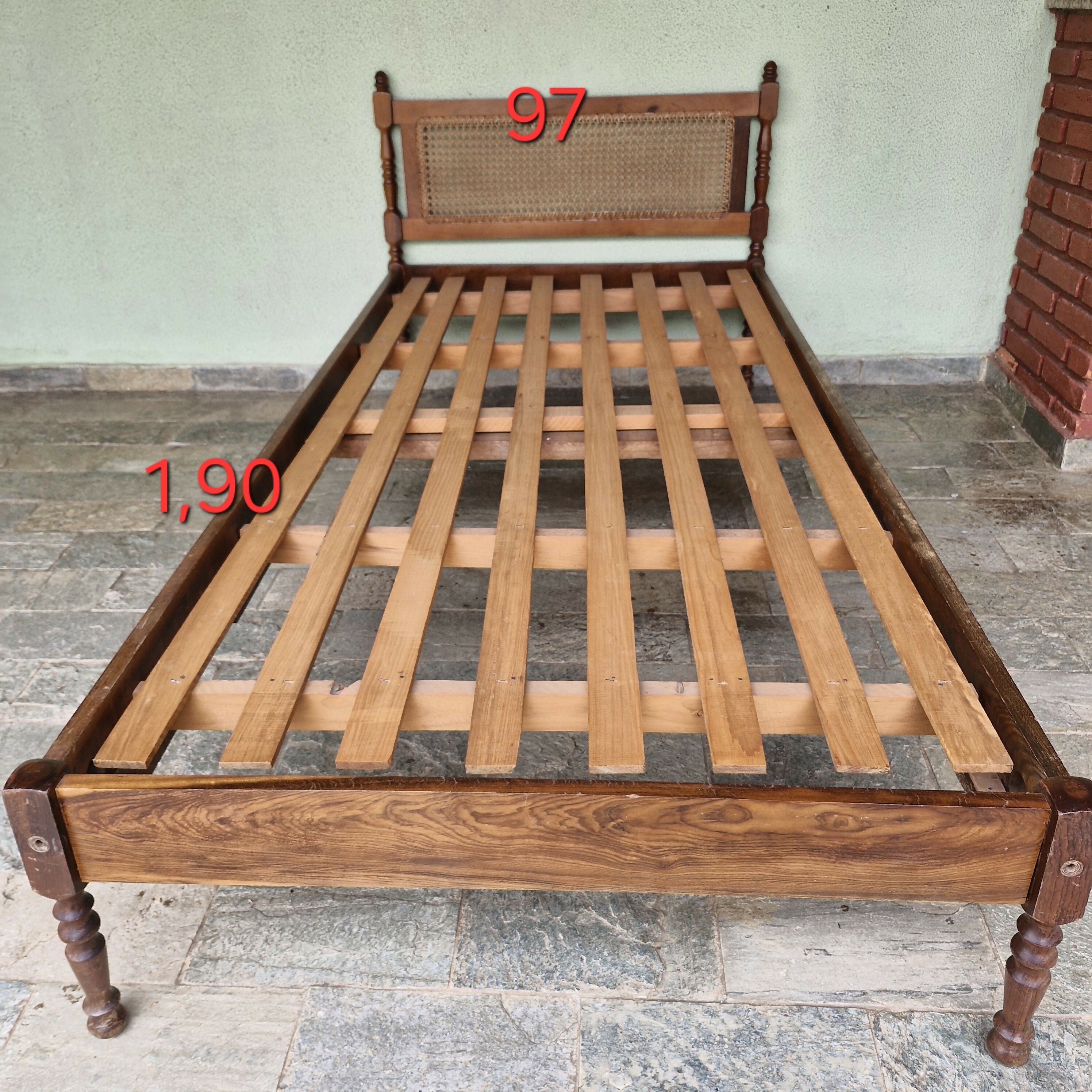 Cama de Solteiro Palhinha