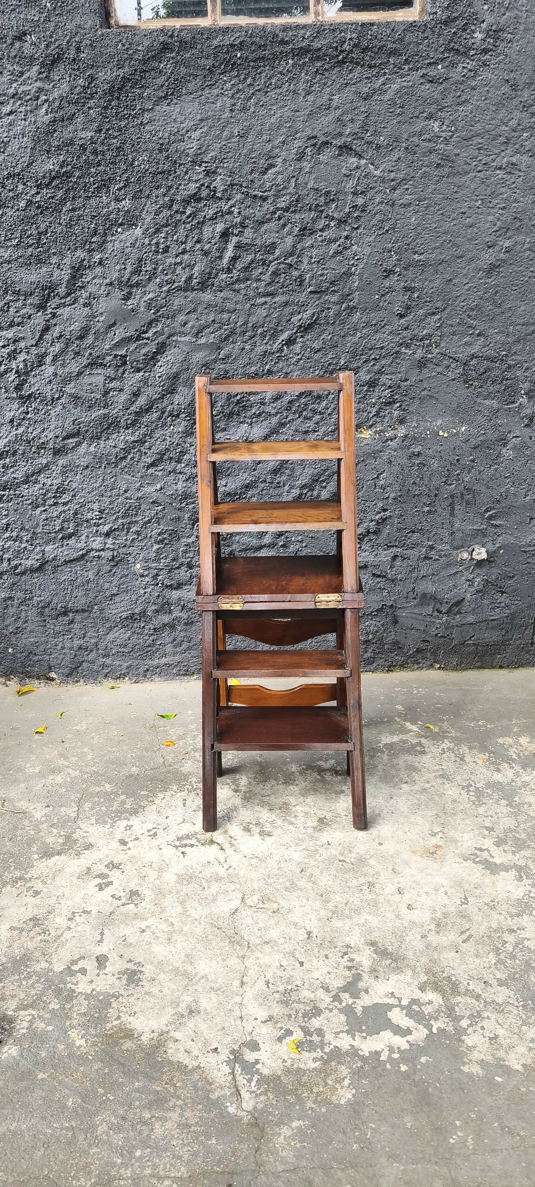 Cadeira Escada em Imbuia