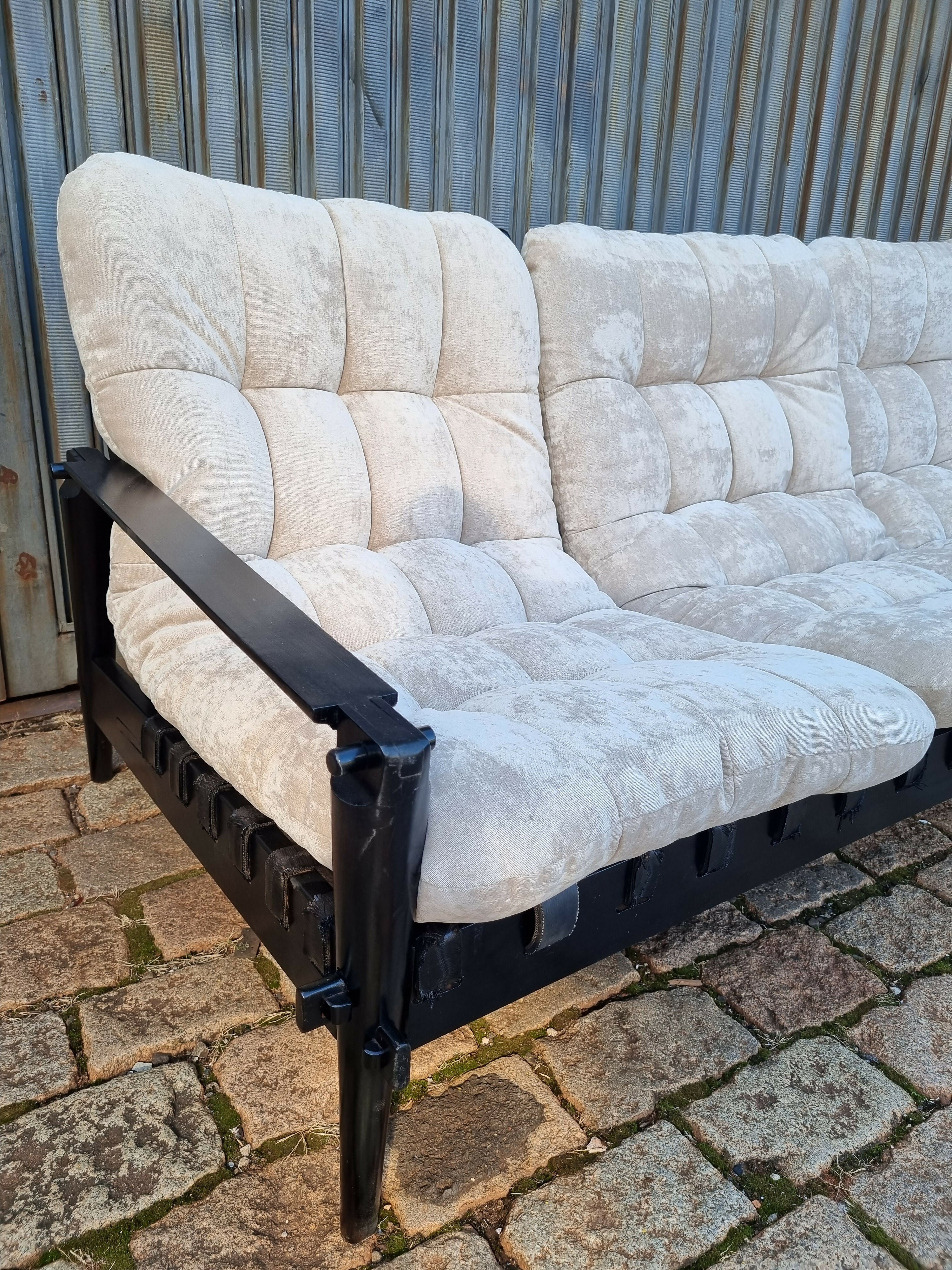 Conjunto sofá / poltronas ebanizado anos 60