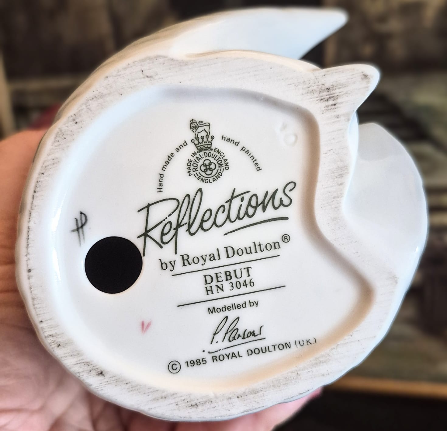 Incrível estatueta vintage Art Déco em porcelana inglesa Royal Doulton, muito rara, da linha Reflections Debut de 1984