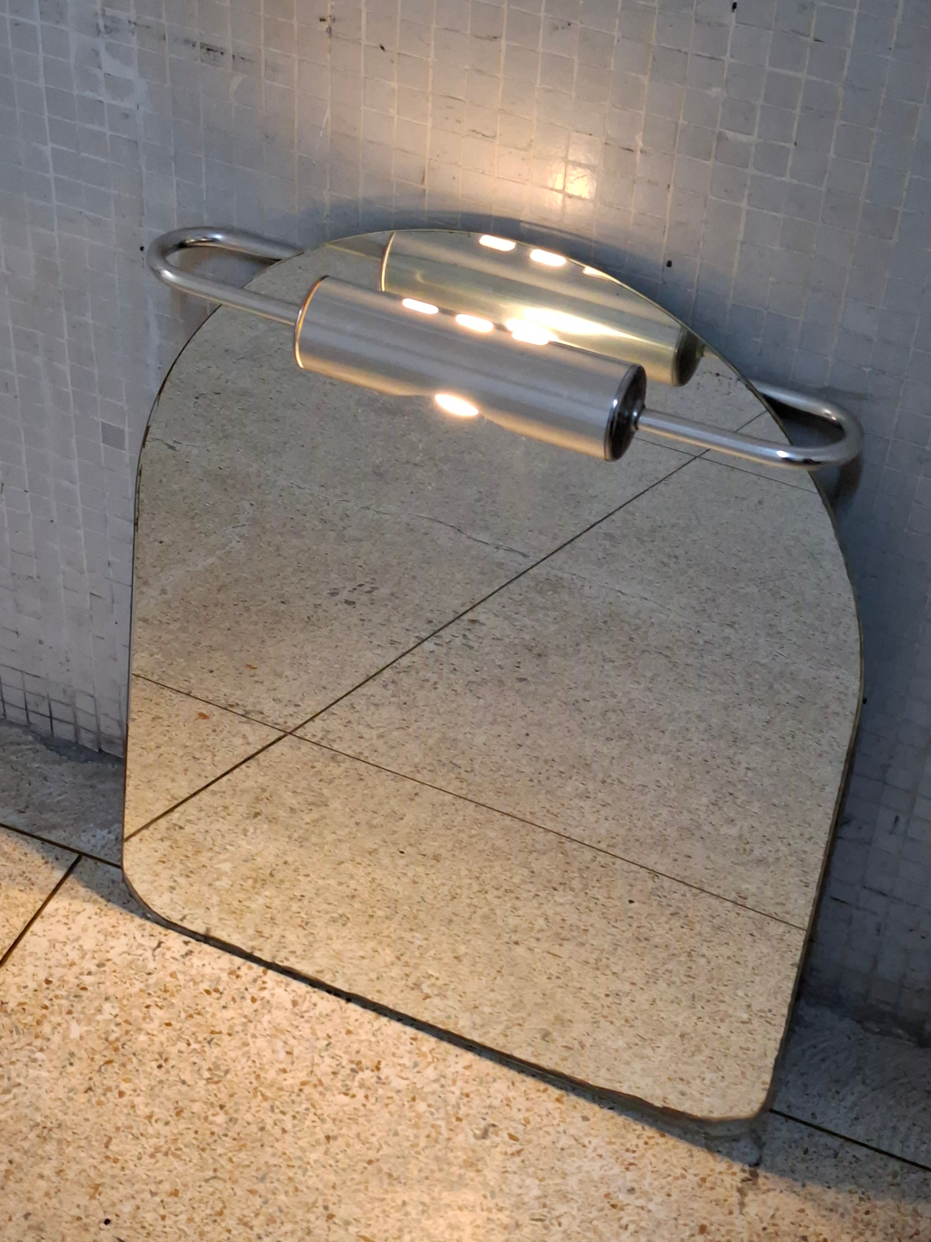 Espelho de Banheiro Vintage em forma de arco com Luminária embutida 