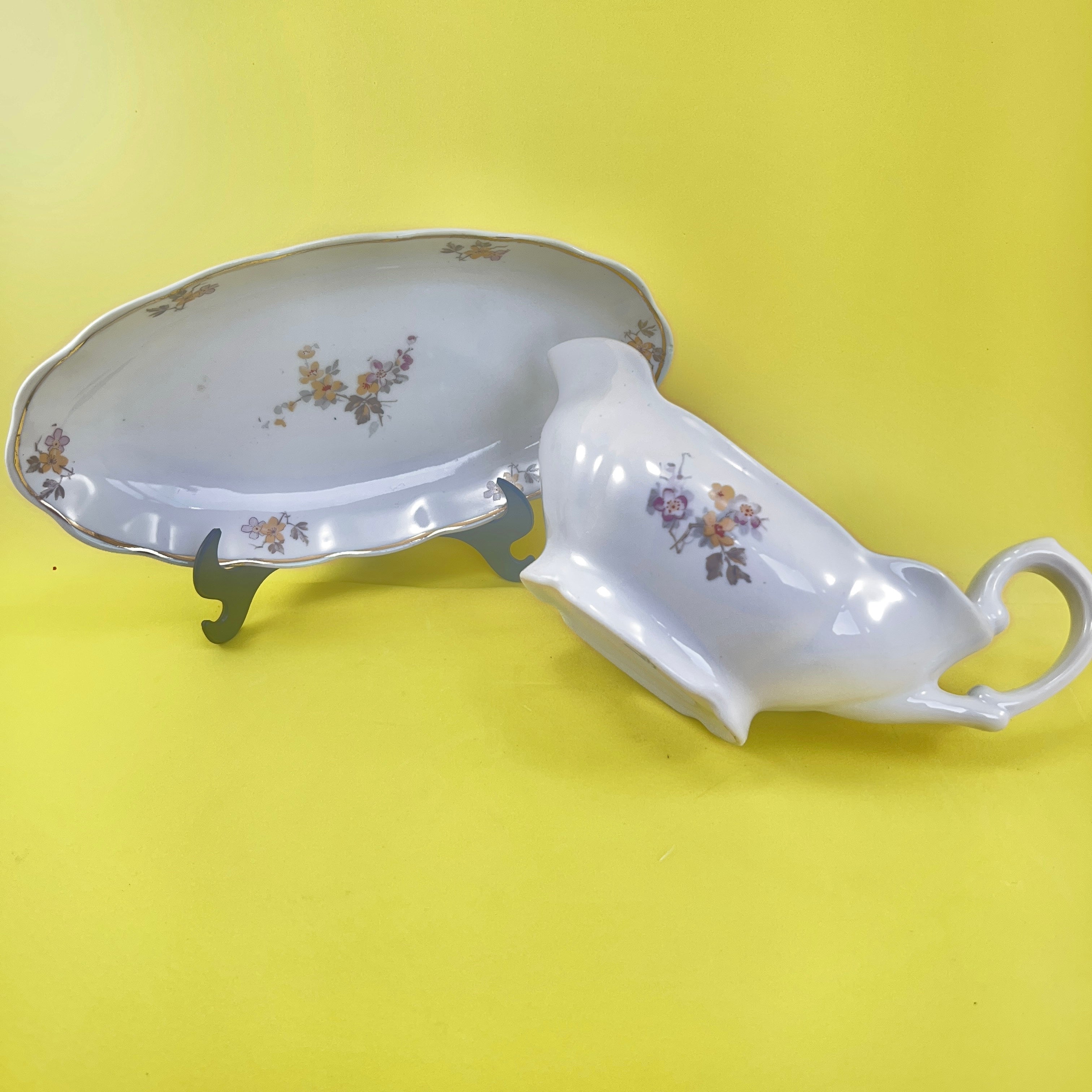 Porcelana Rio Branco déc. 1962/1965 Molheira com presentoir