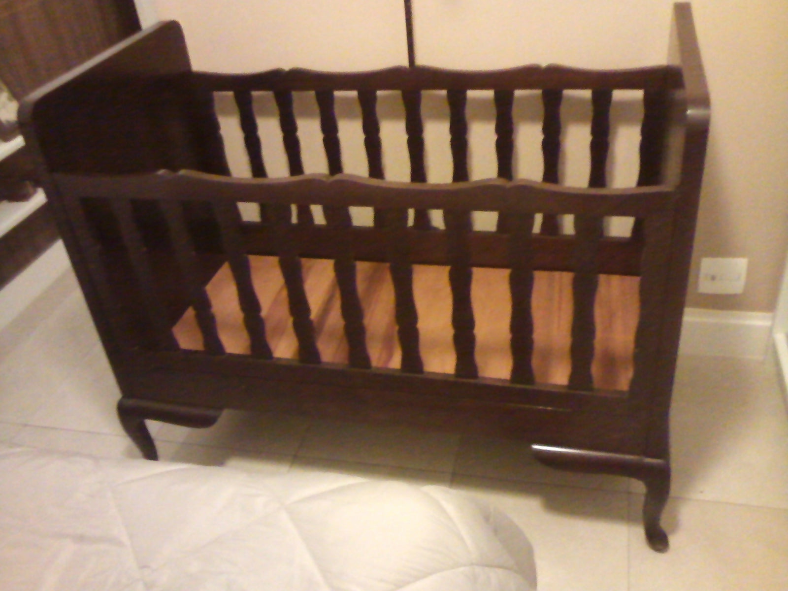 Berço antigo anos 50 vintage – Peça única