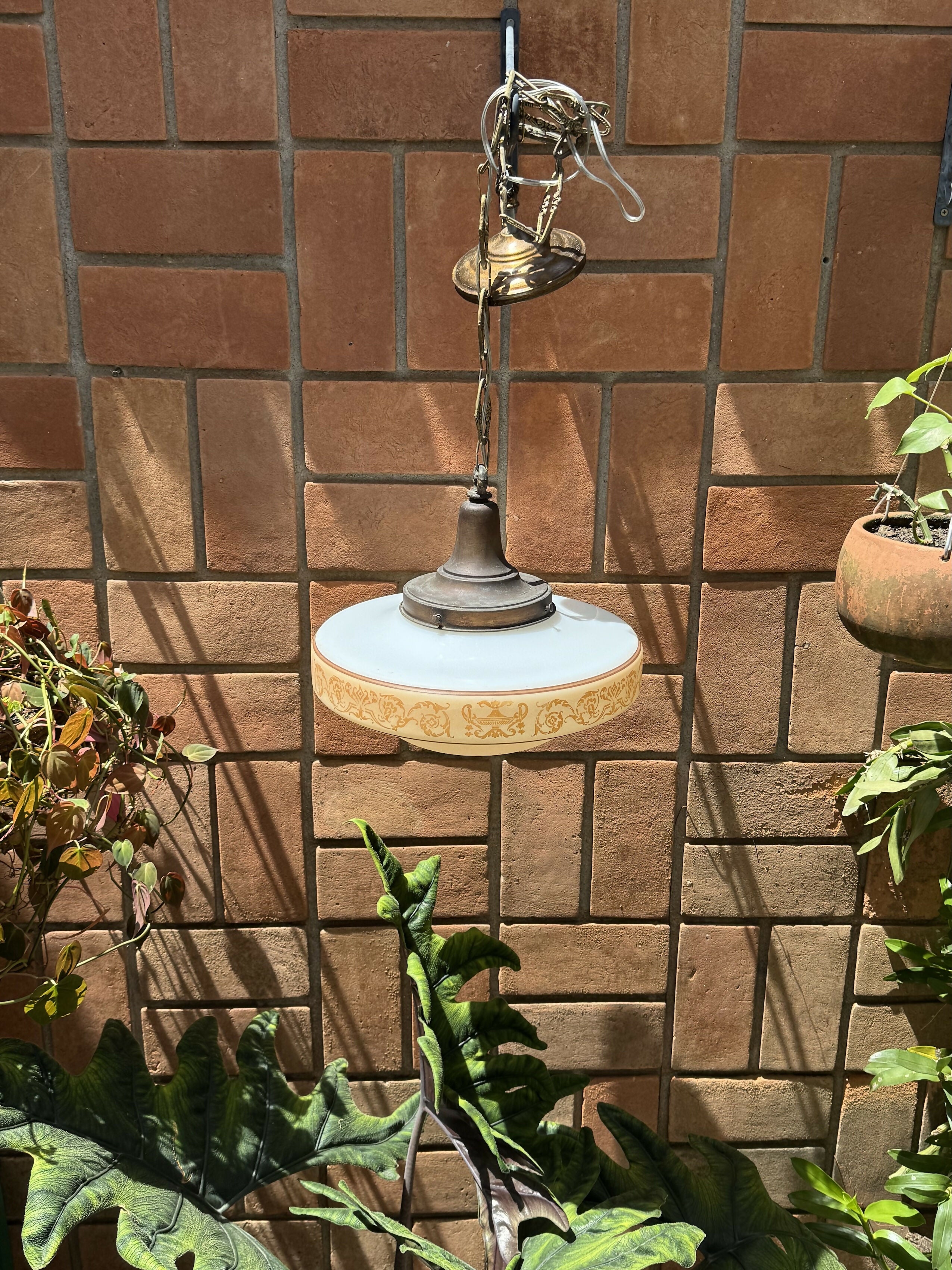 Luminária Pendente Muito Antiga em Opalina - Perfeito Estado