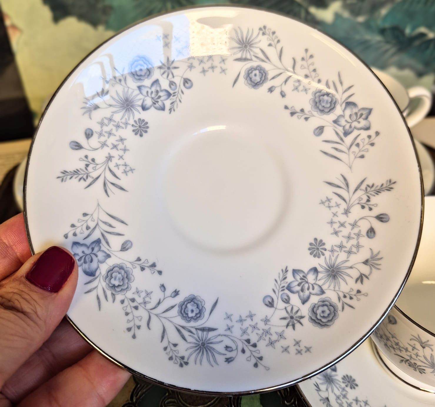 Conjunto de 10 maravilhosas xícaras de chá em porcelana Fine Bone China vintage (meados dos anos 70) Wedgwood no delicado e chiquíssimo padrão Belle Fleur