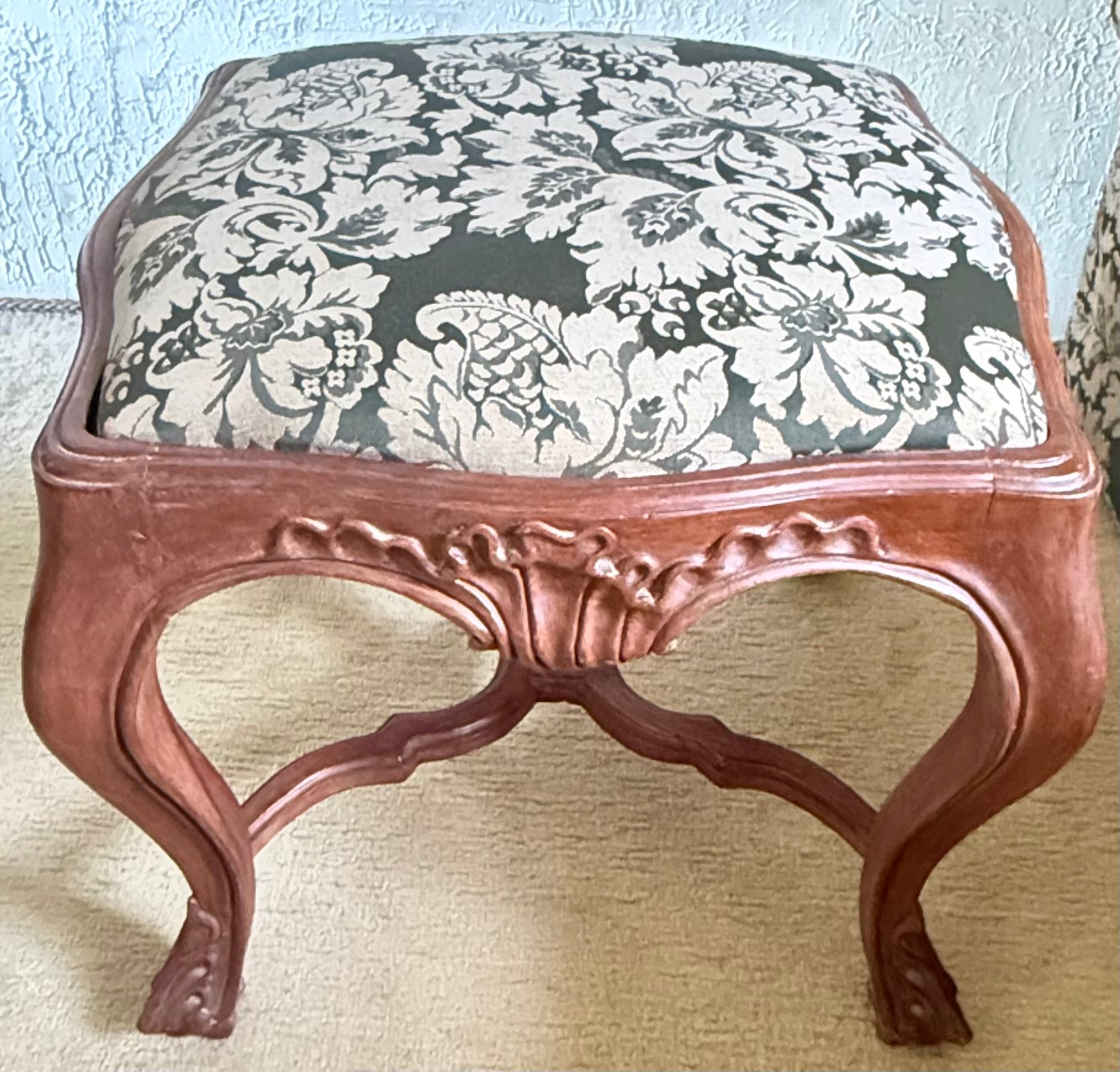 Lindas banquetas Clássica em madeira torneada (valor unitário) 