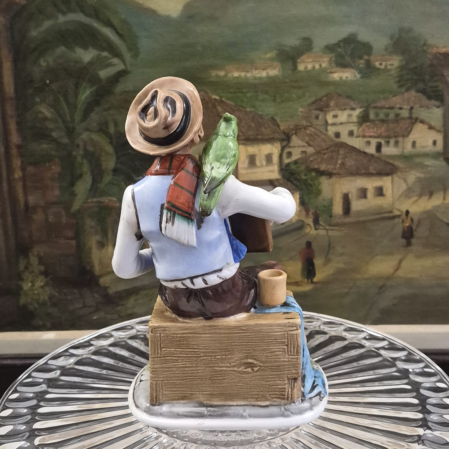 Maravilhosa escultura em biscuit italiano Capodimonte, chamada “O Sanfoneiro e o Papagaio” do italiano Fisarmonicista. Muito rara!