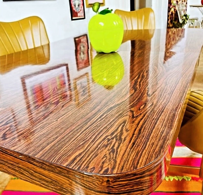 Conjunto de Mesa de Jantar Retangular em fórmica e quatro cadeiras concha giratórias - anos 60